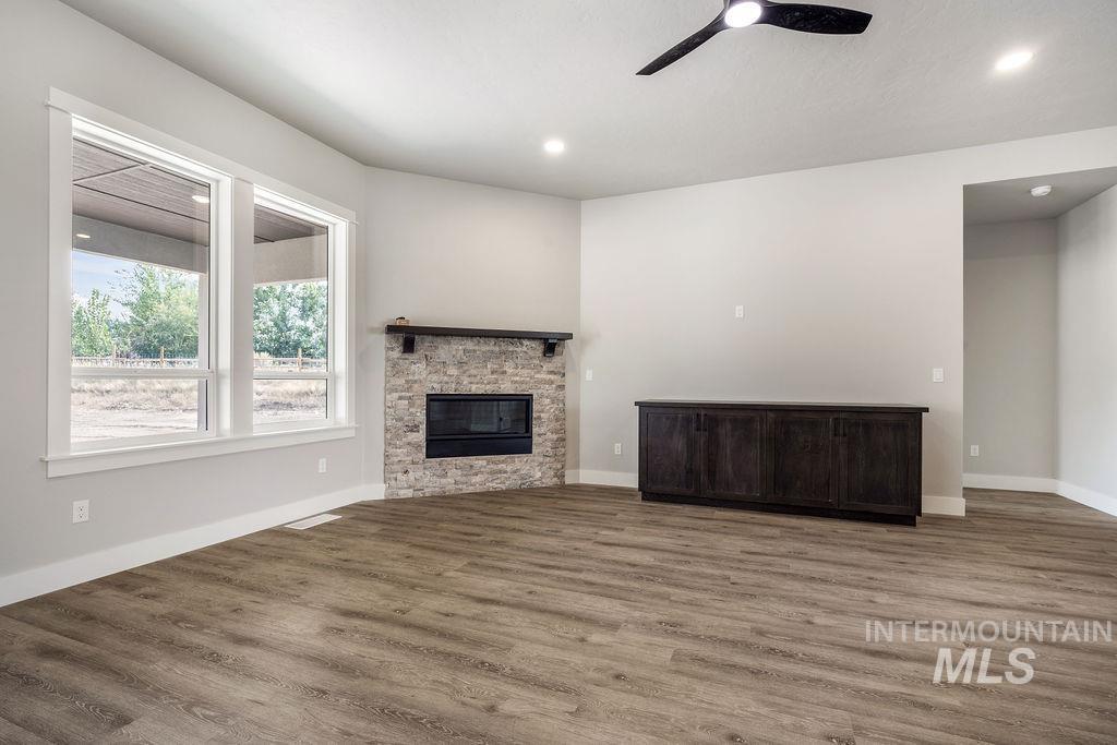 2940 Cottonwood Ln Property Photo 4