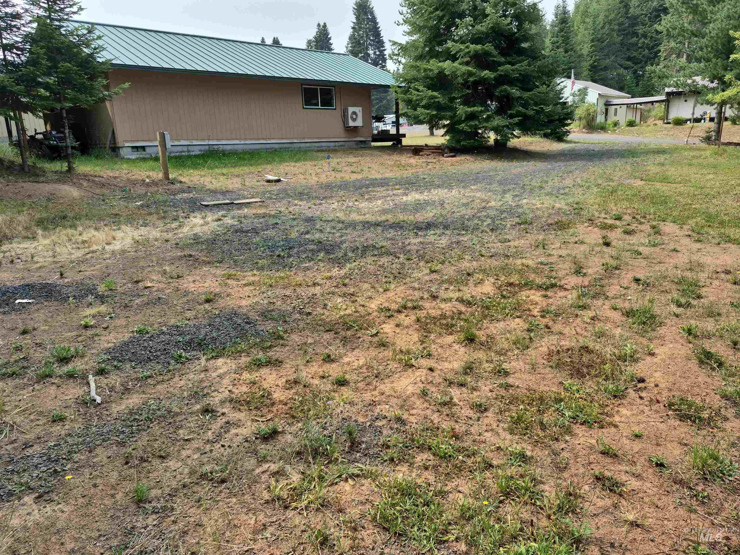 Tbd Cottonwood Ave Property Photo 3