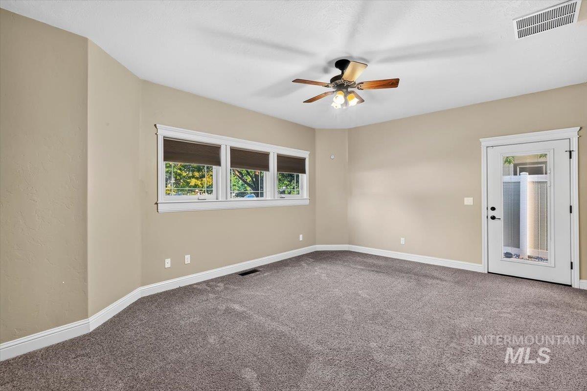 654 S Whisperwood Way Property Photo 12