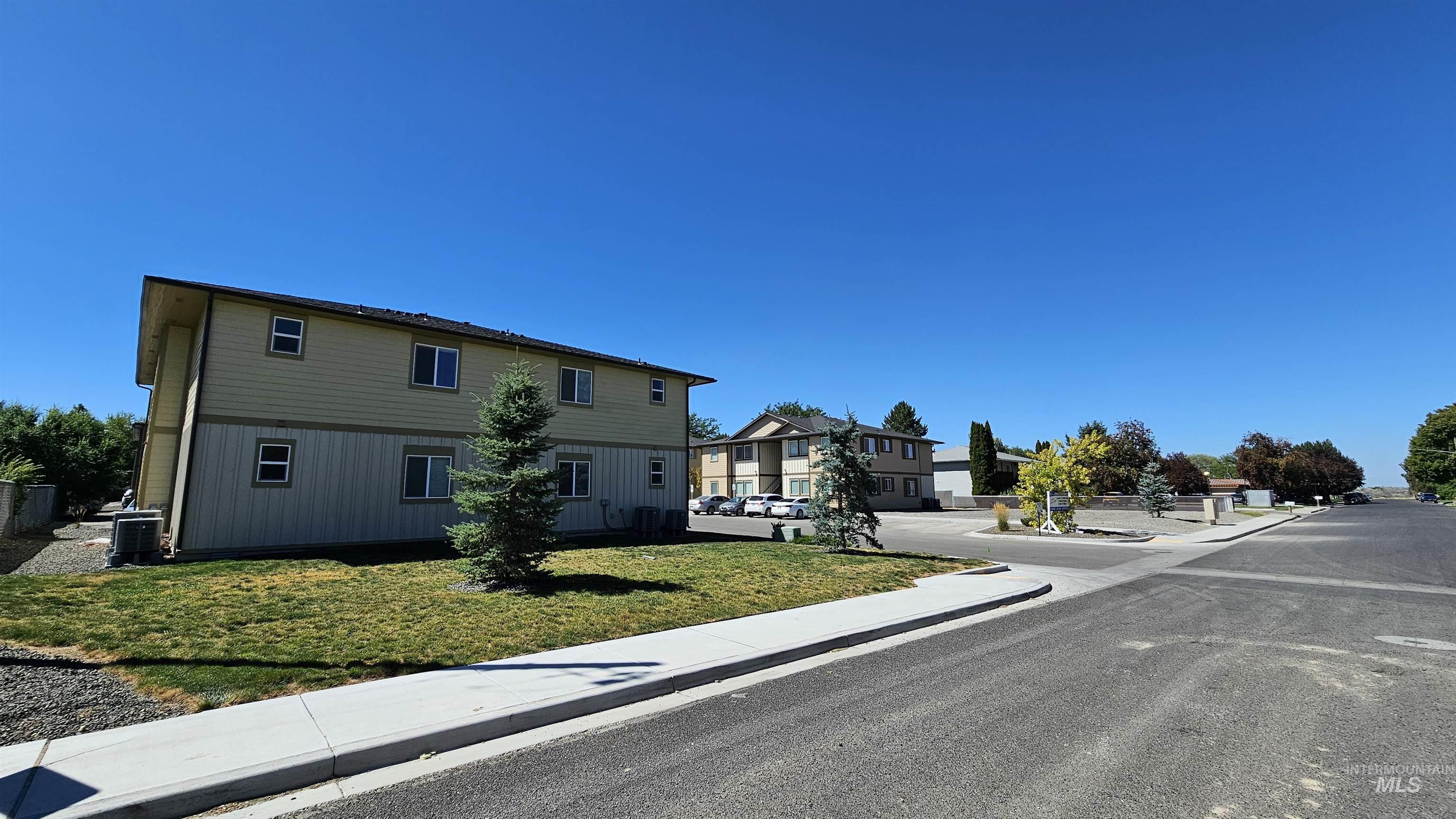 509-523 Rose St Property Photo 9