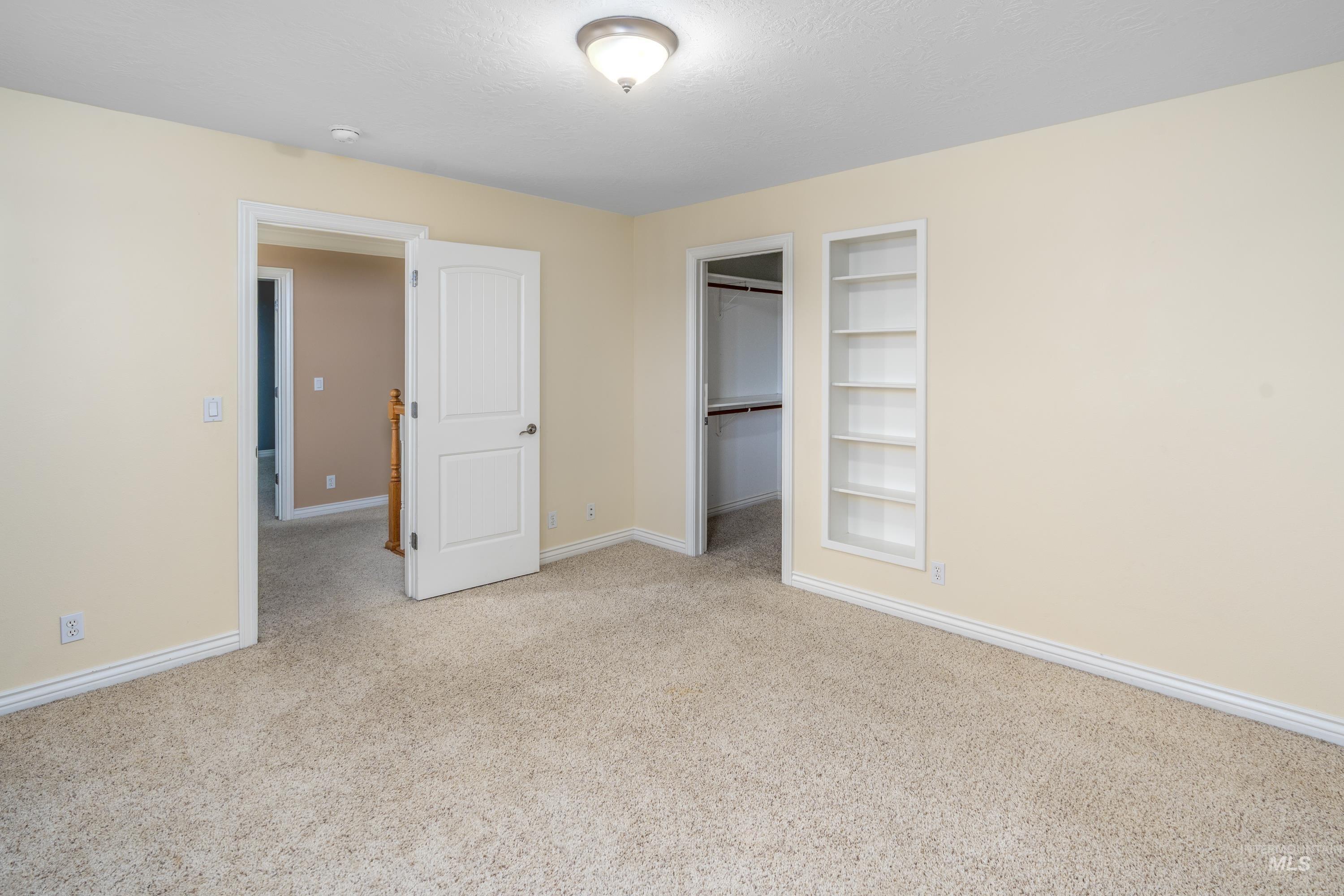 4865 N High Prairie Pl Property Photo 27