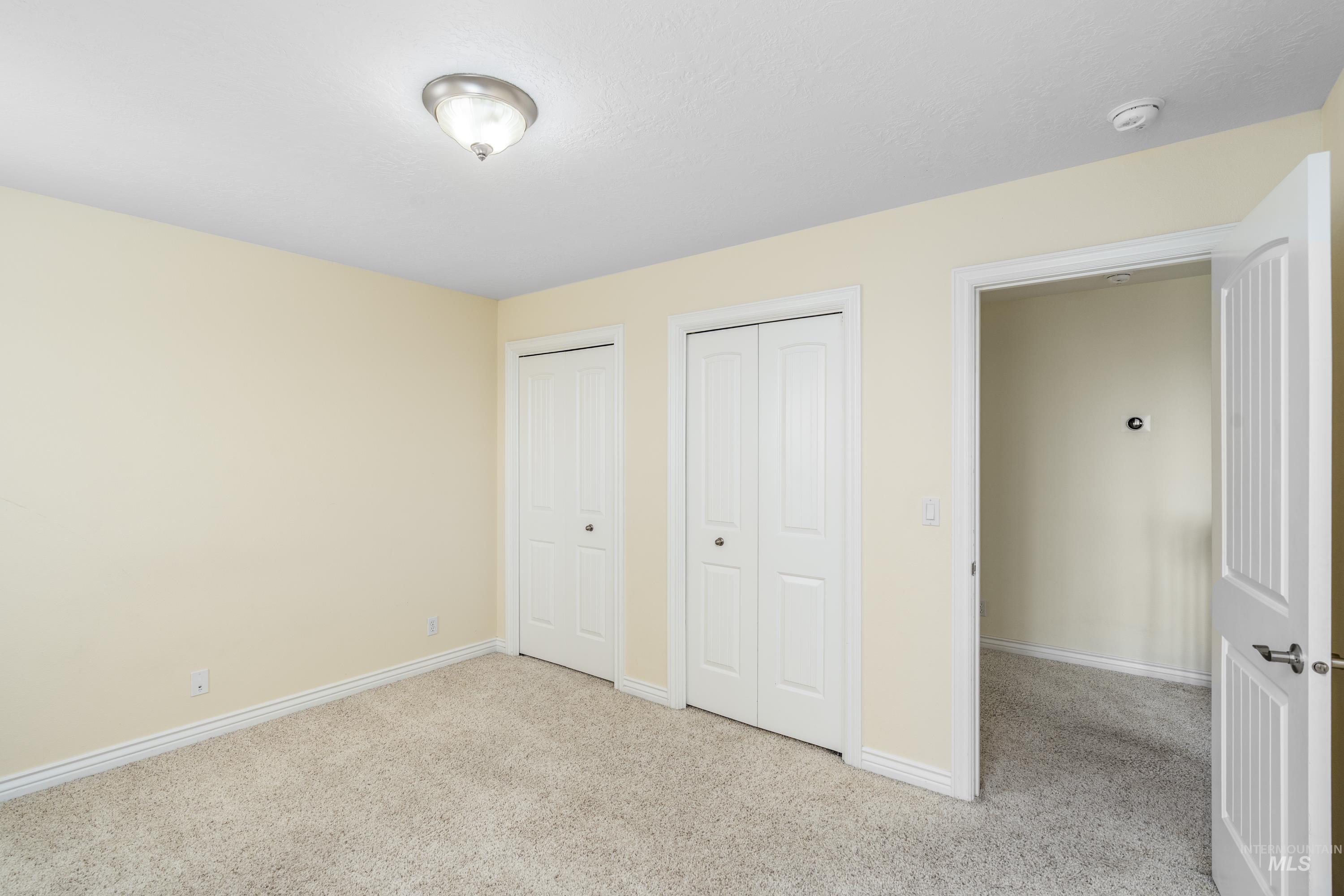 4865 N High Prairie Pl Property Photo 29