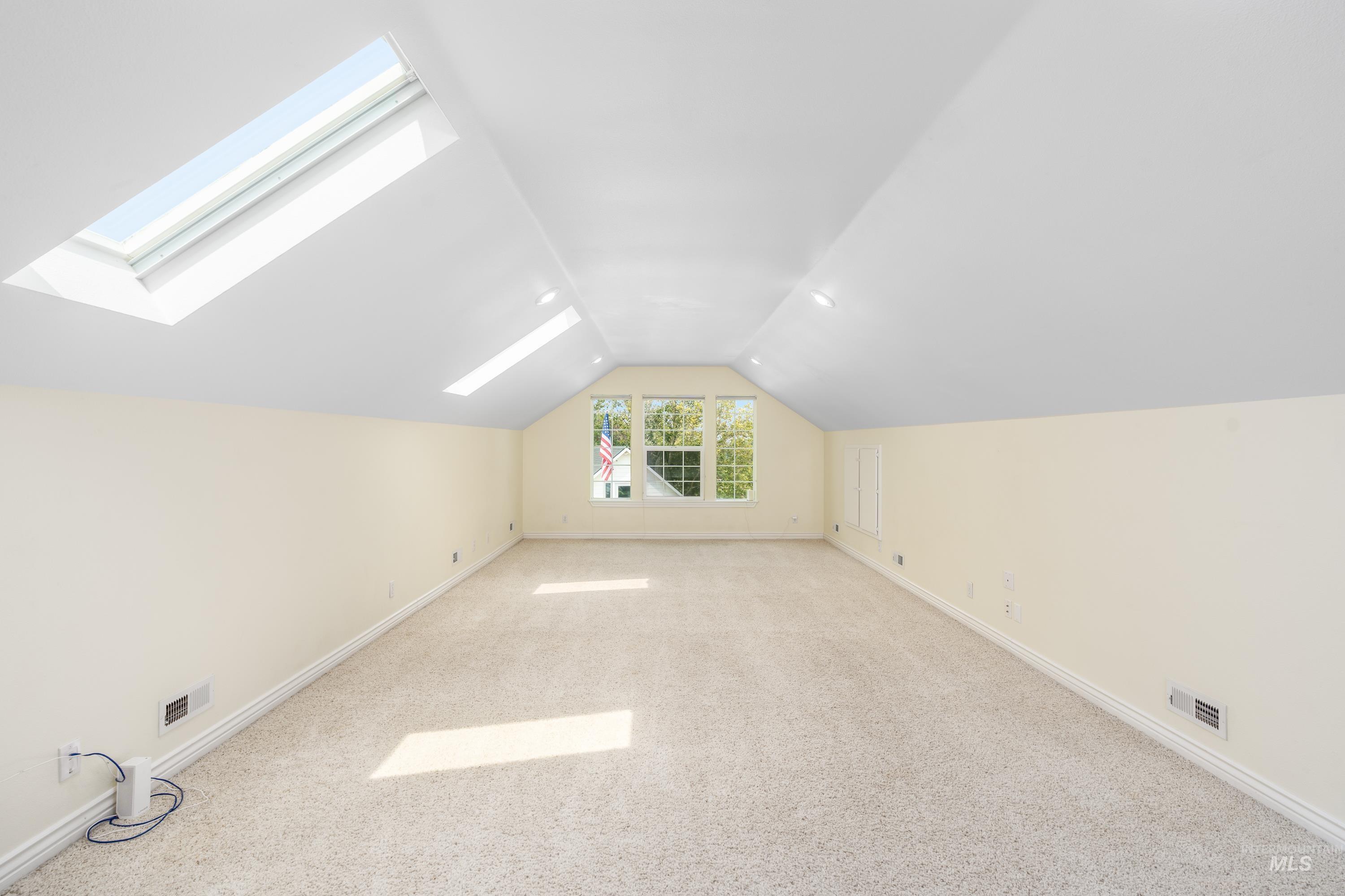 4865 N High Prairie Pl Property Photo 31