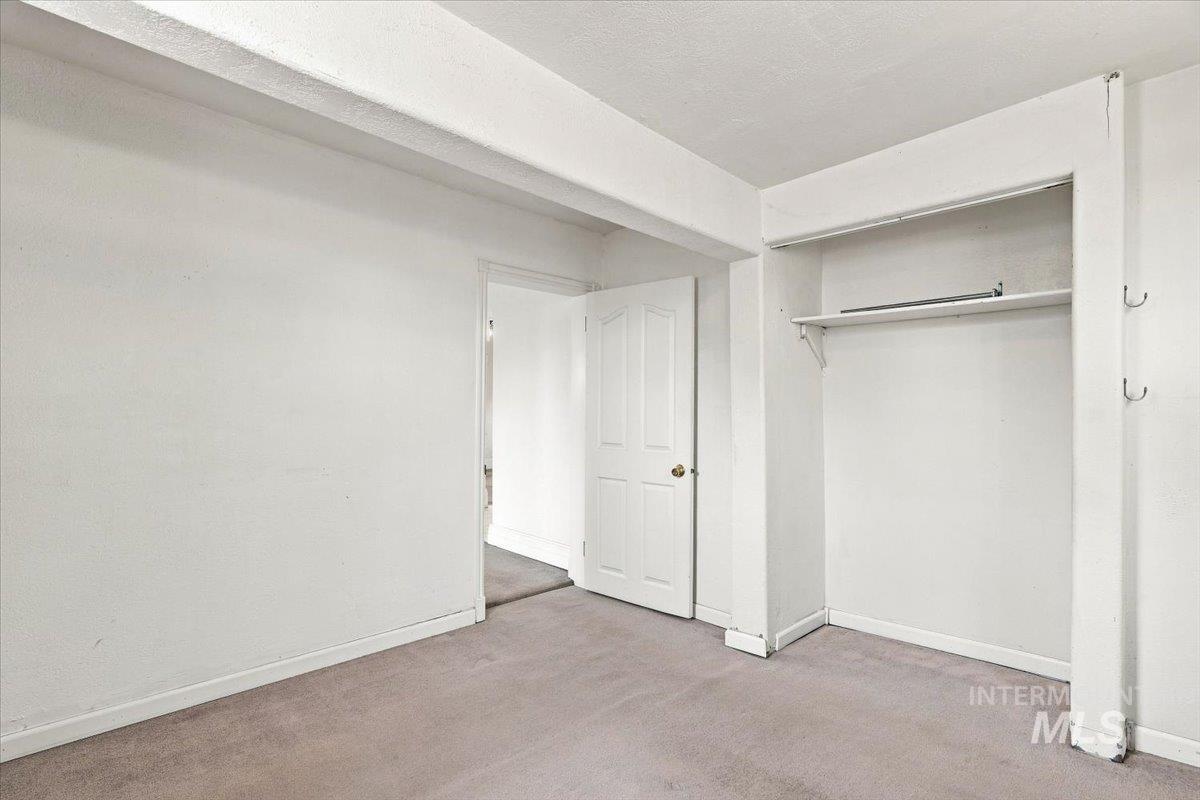 212 Ne 2nd St Property Photo 17