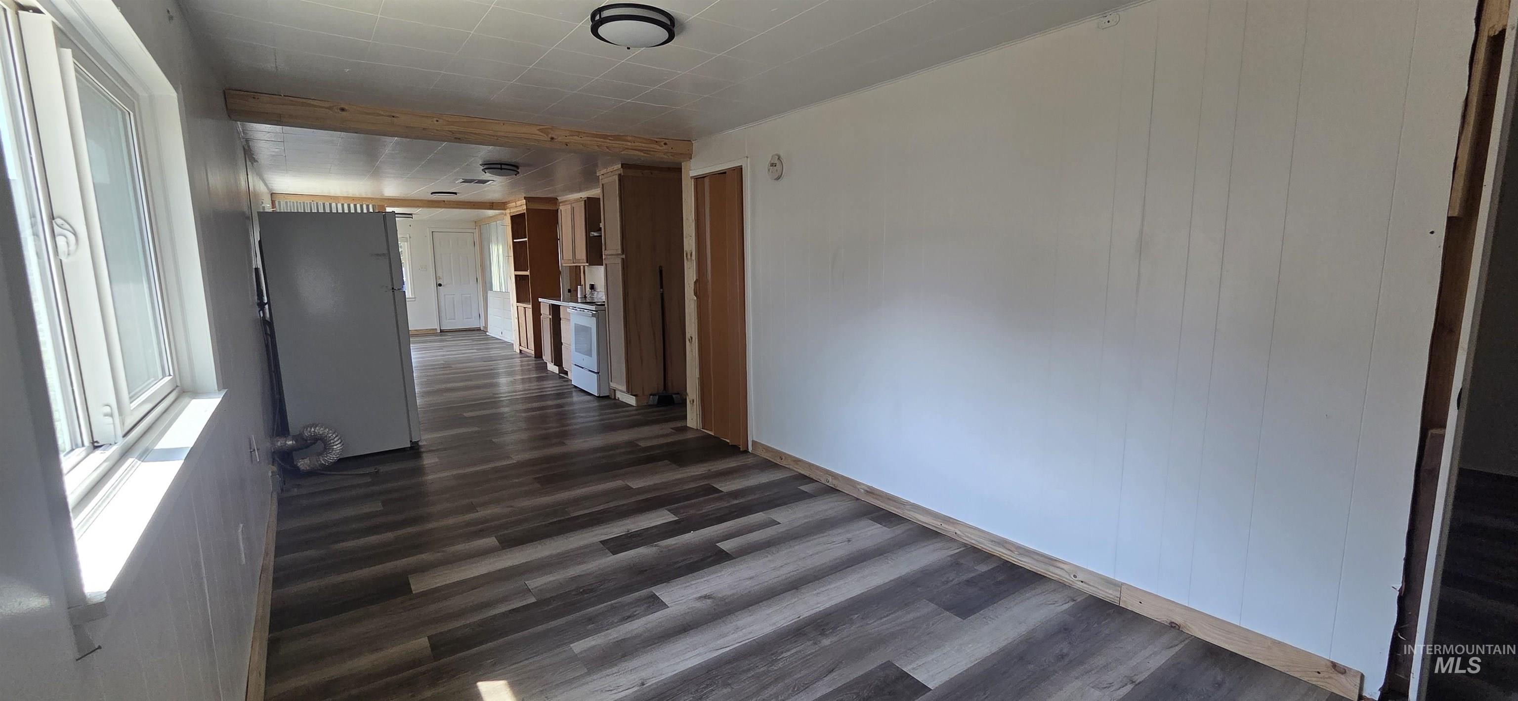 729 4th Property Photo 5