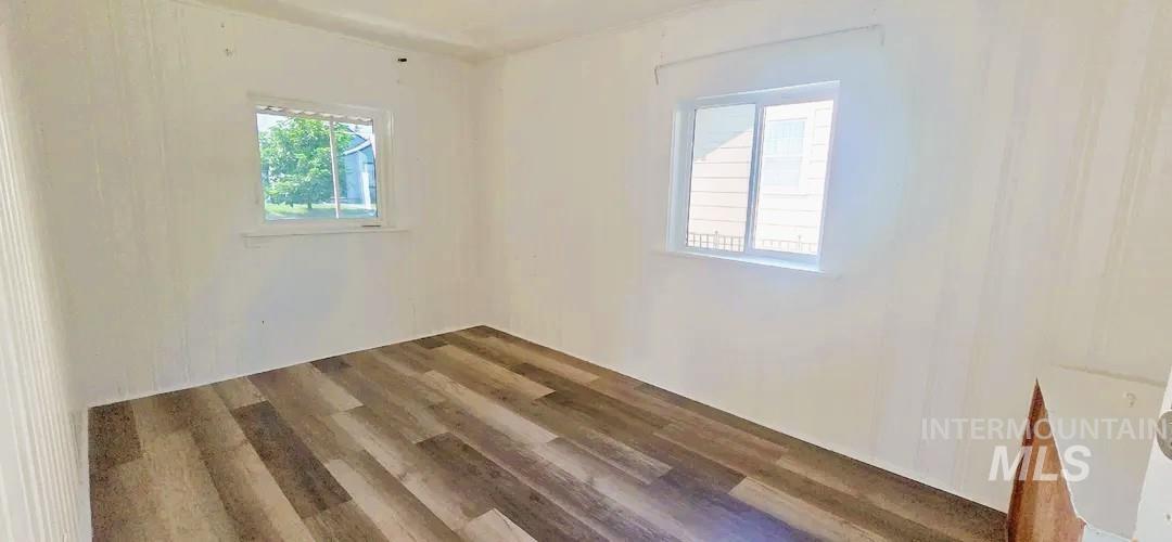 729 4th Property Photo 11