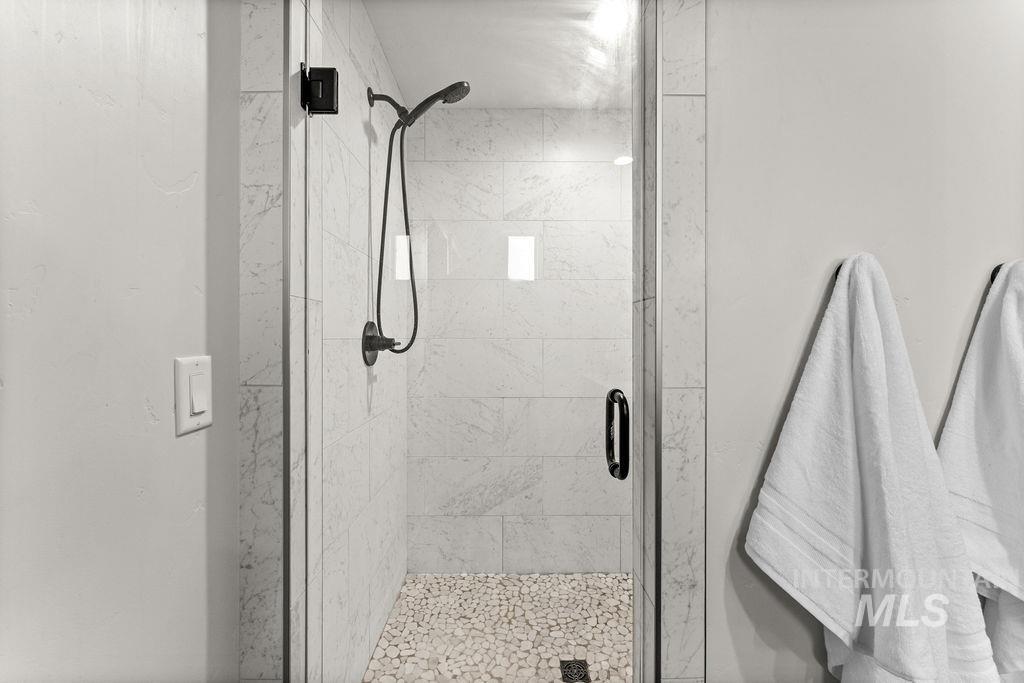 4240 E Parkcenter Blvd. Property Photo 25