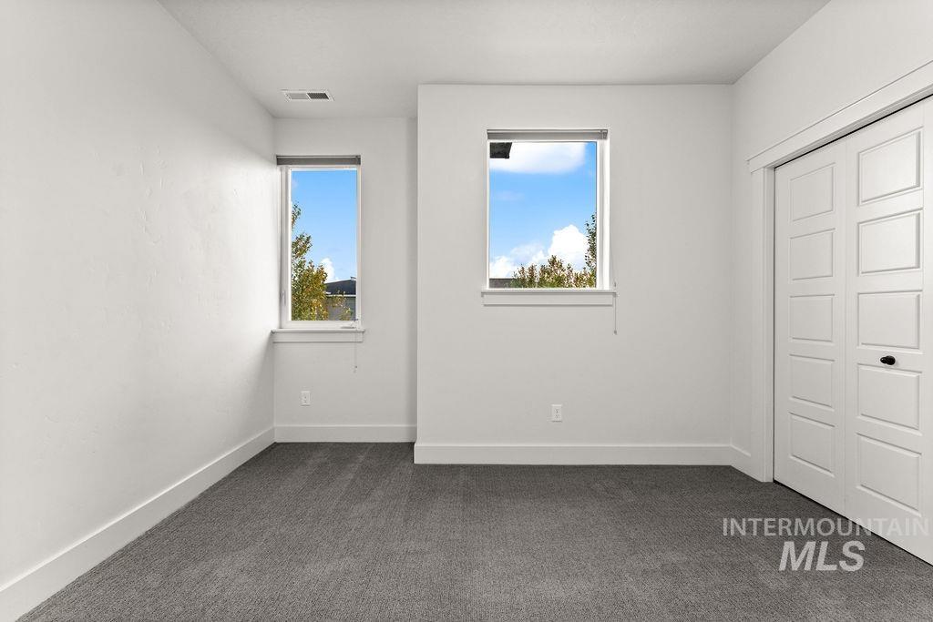 4240 E Parkcenter Blvd. Property Photo 29