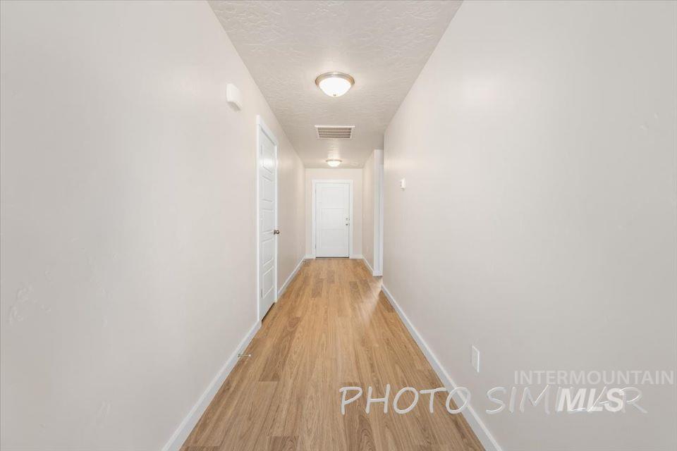 1420 Crescent St. Property Photo 4