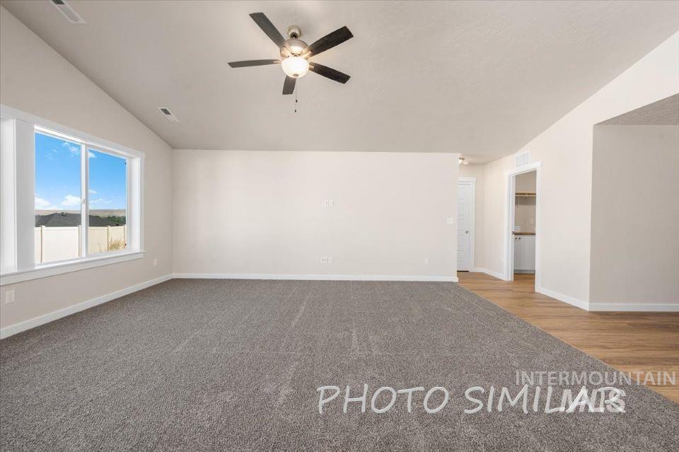1420 Crescent St. Property Photo 13