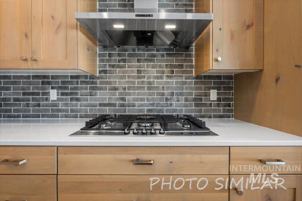 1420 Crescent St. Property Photo 16