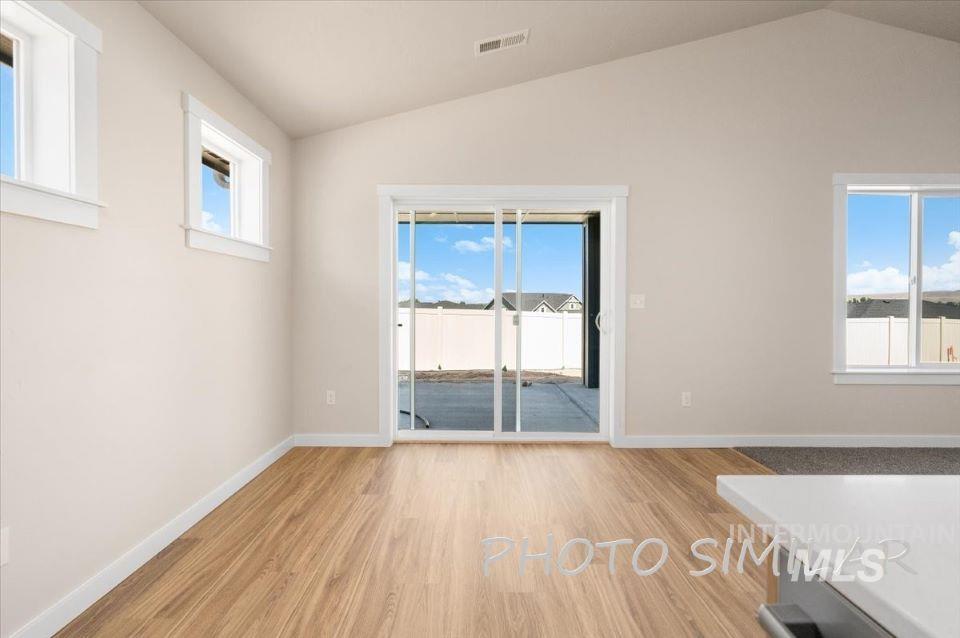 1420 Crescent St. Property Photo 18