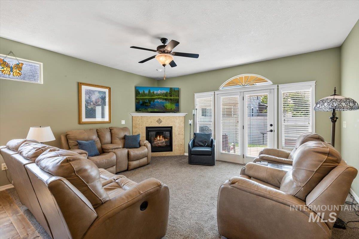 2227 S Blackspur Way Property Photo 7