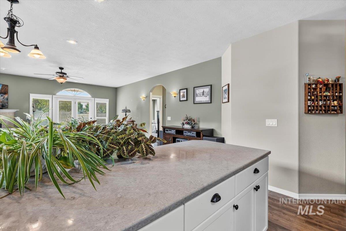 2227 S Blackspur Way Property Photo 14