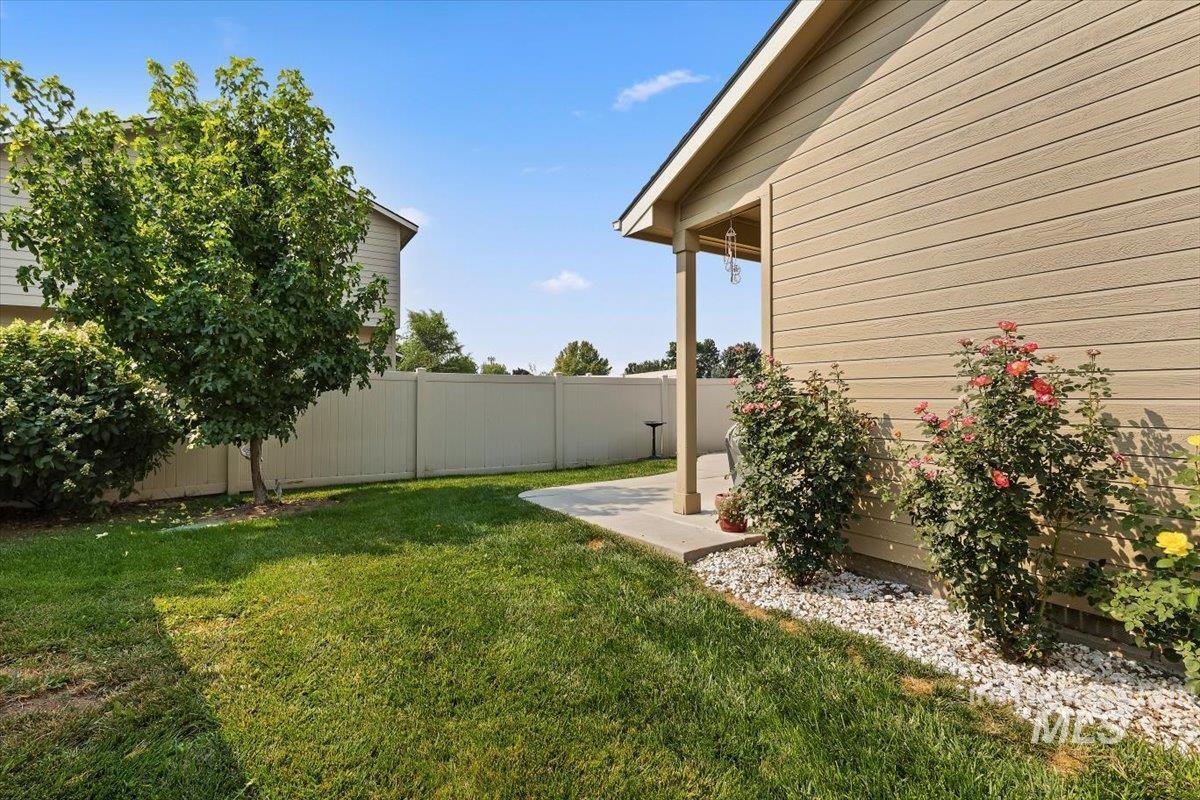 2227 S Blackspur Way Property Photo 26