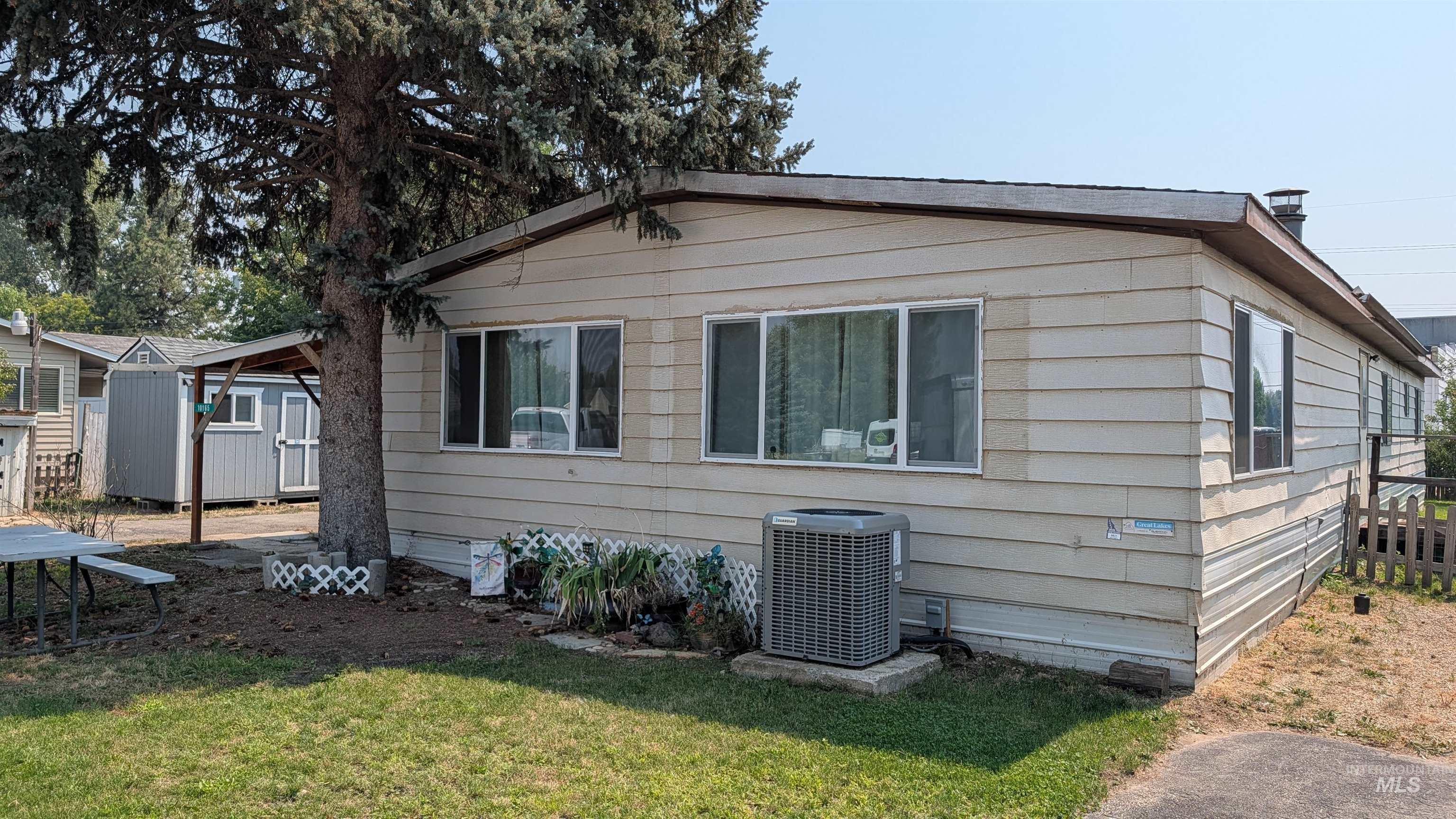10165 W Claudia Rd Property Photo 1