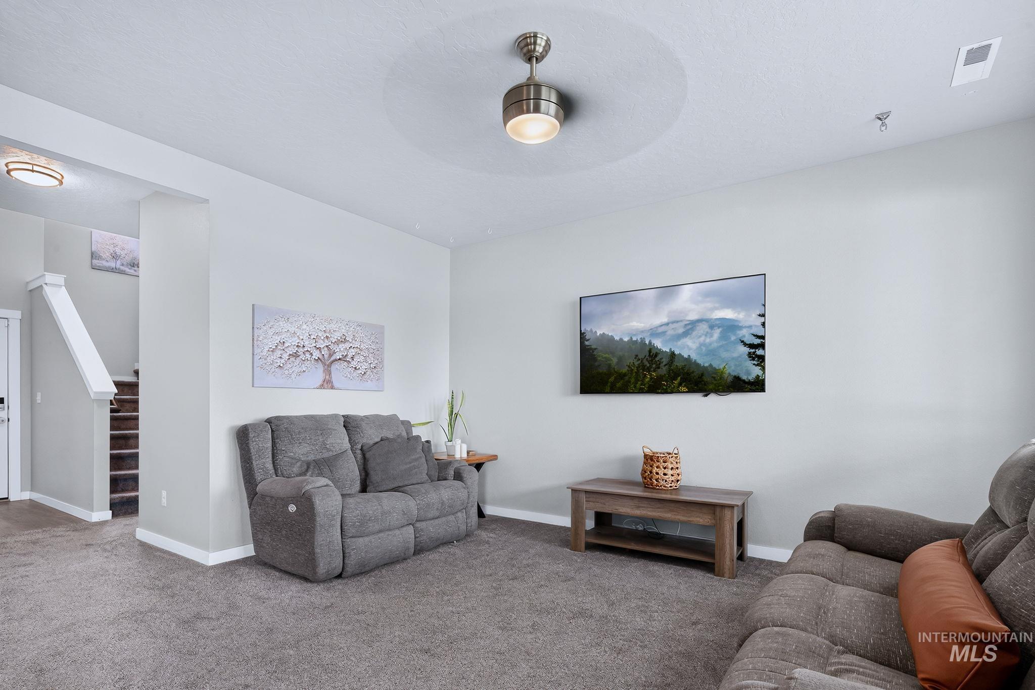 17215 N Wingtip Way Property Photo 8