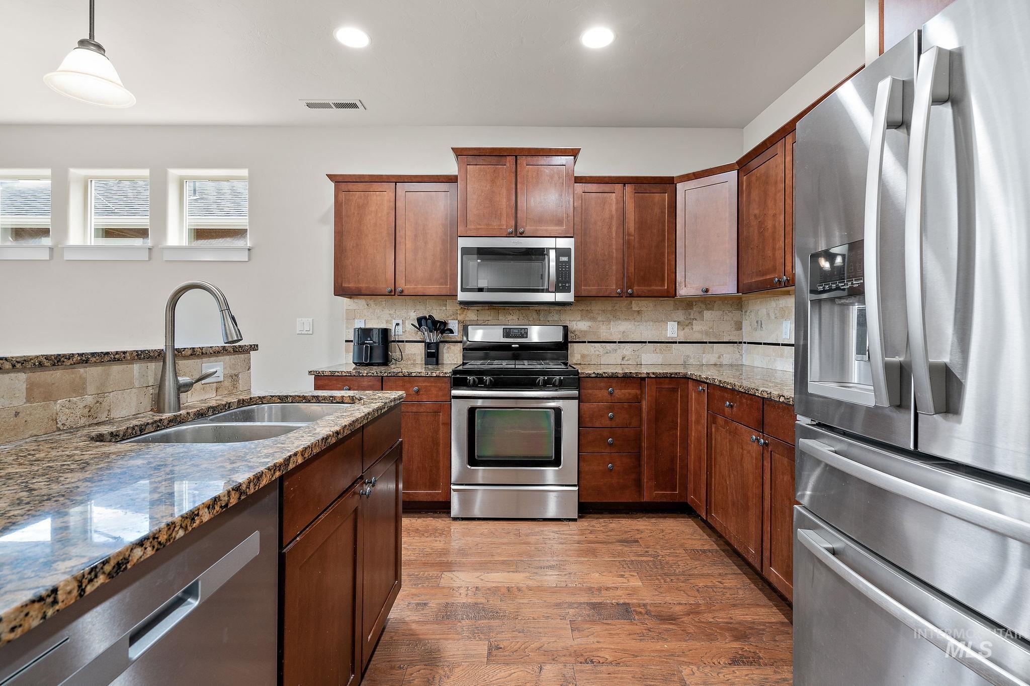 10130 W Brownstone Dr Property Photo 17
