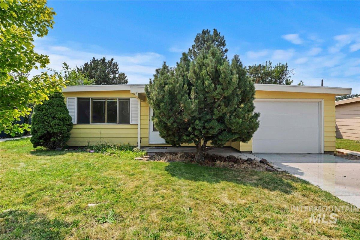 6315 W Dorian Street Property Photo 1