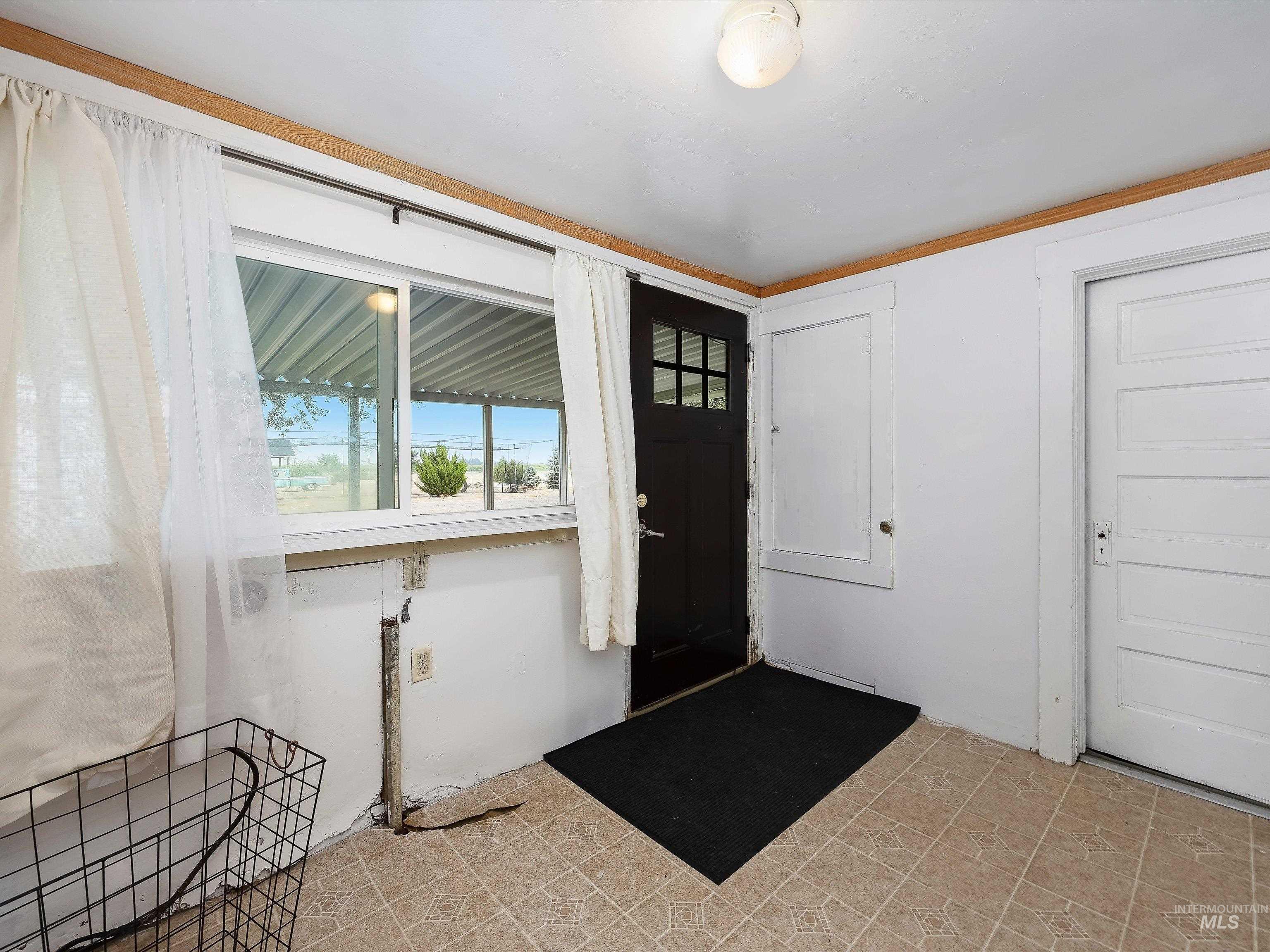 211 W 200 N Property Photo 19