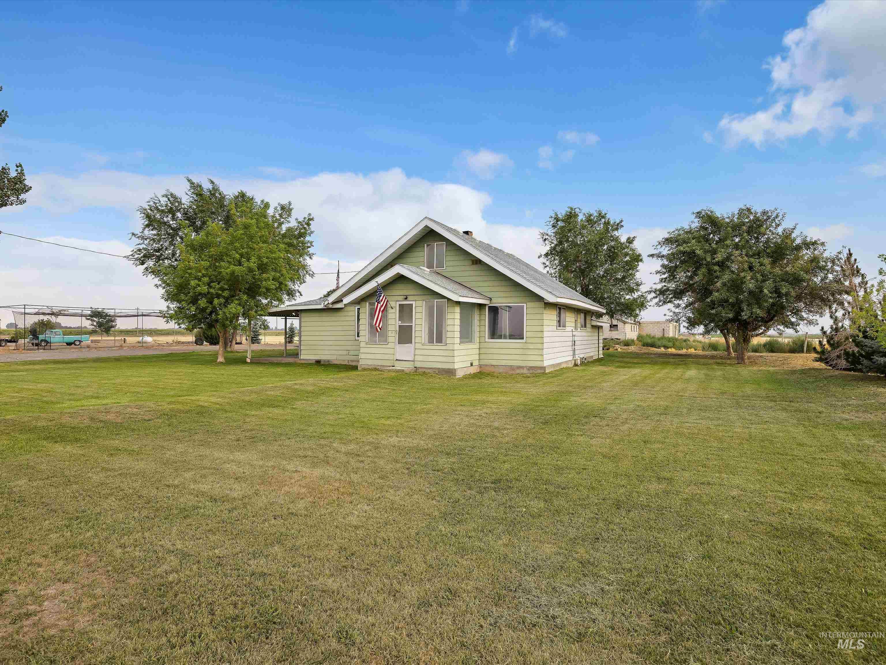211 W 200 N Property Photo 23