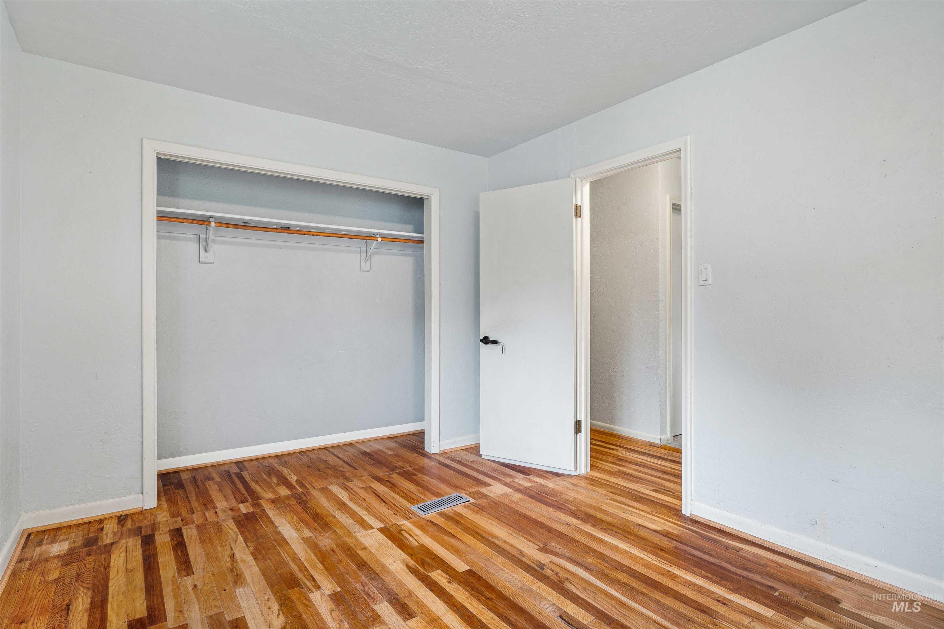 365 Caswell Ave. West Property Photo 15