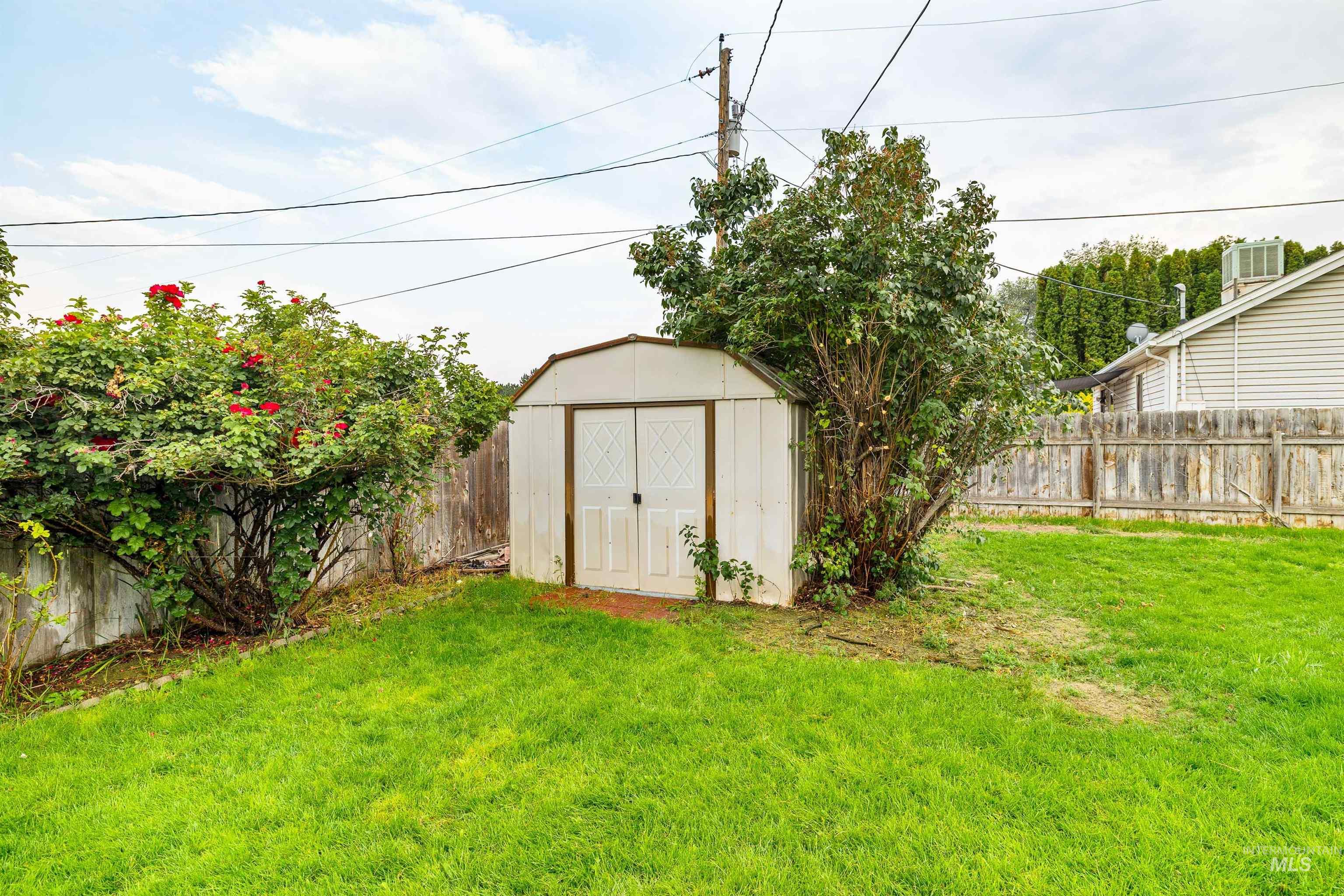365 Caswell Ave. West Property Photo 22