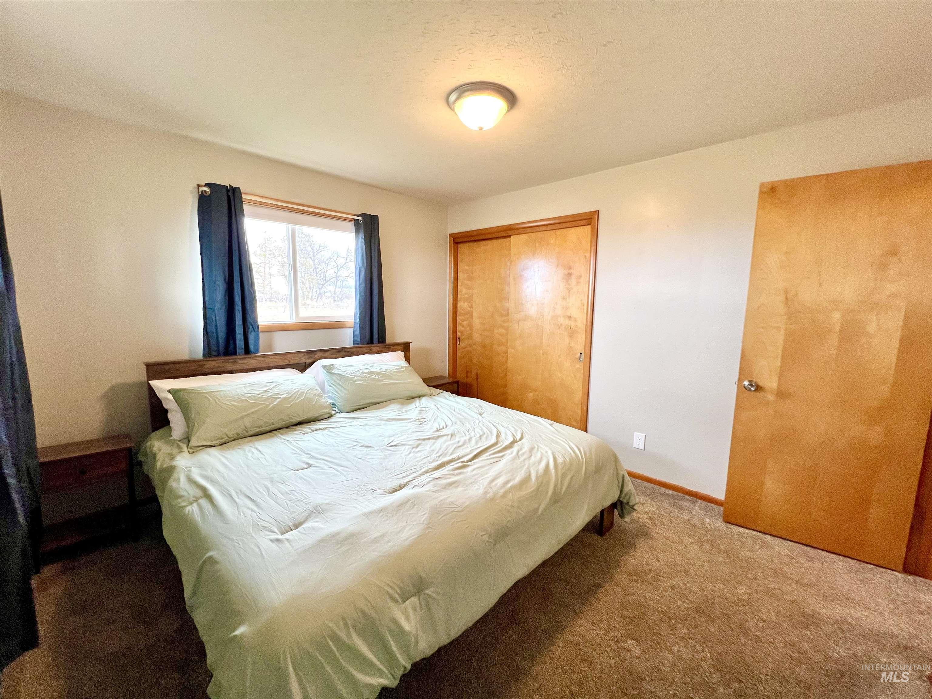 266 S 200 W Property Photo 12
