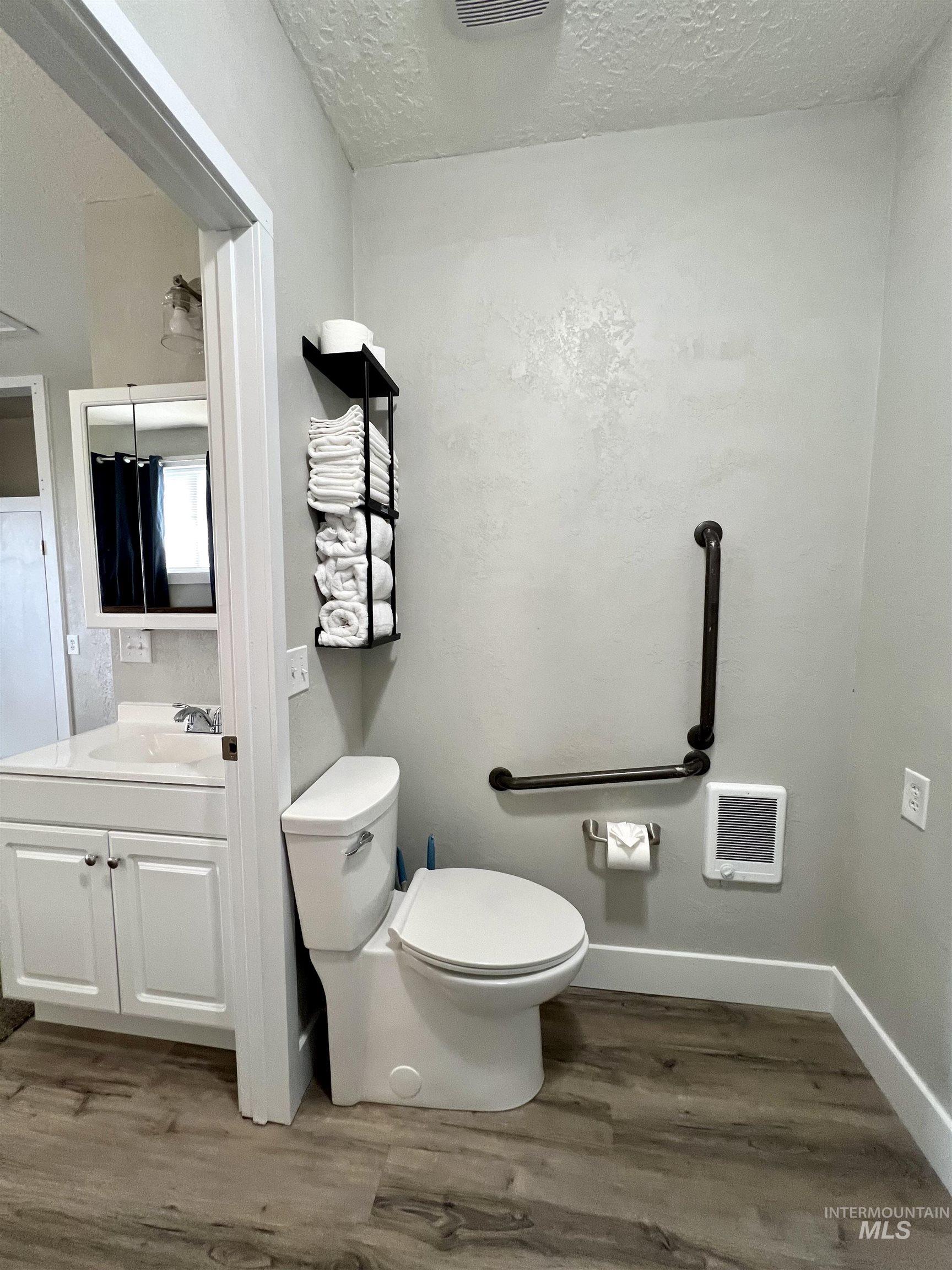266 S 200 W Property Photo 19