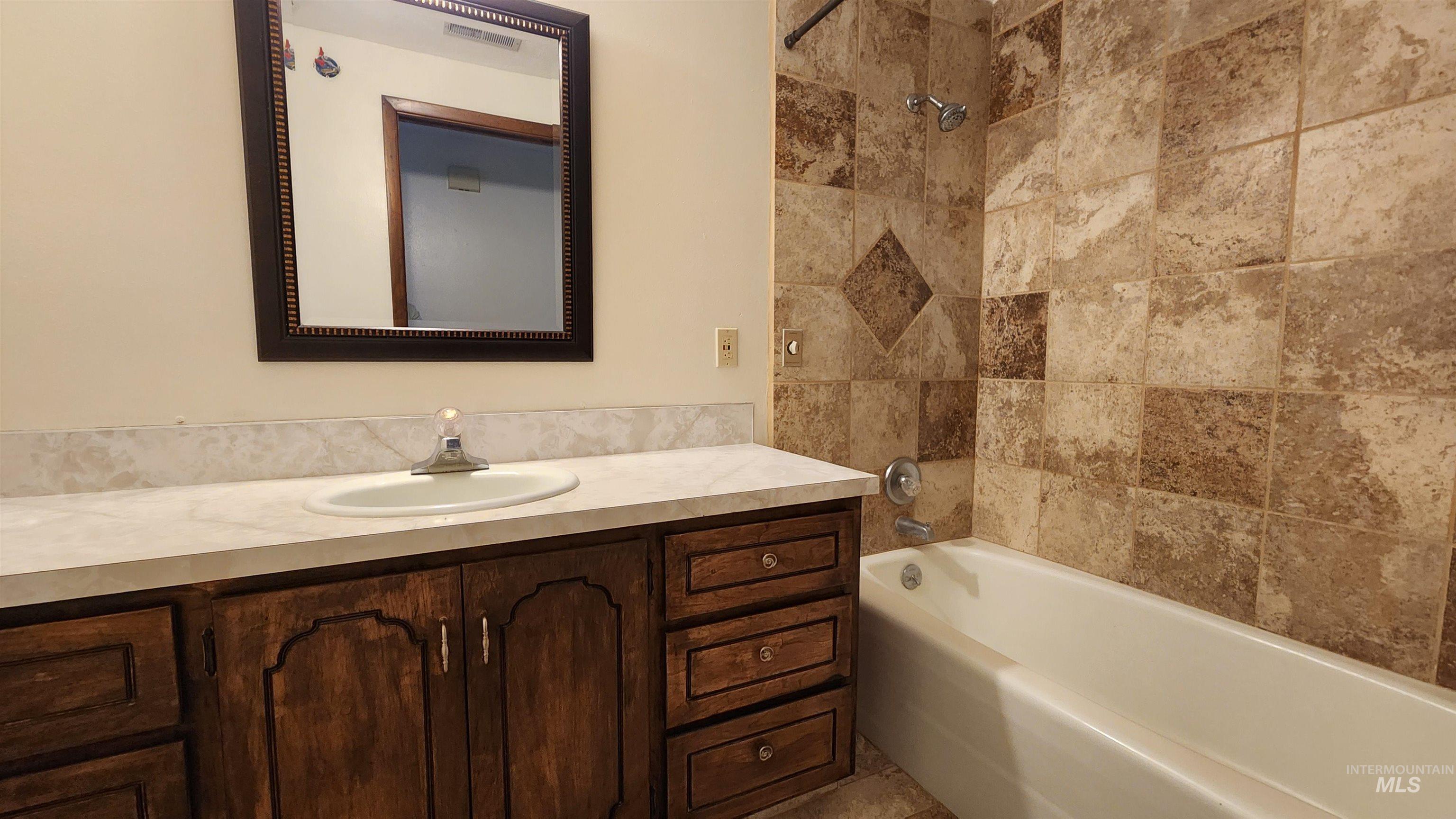 288 S 123 W Property Photo 27