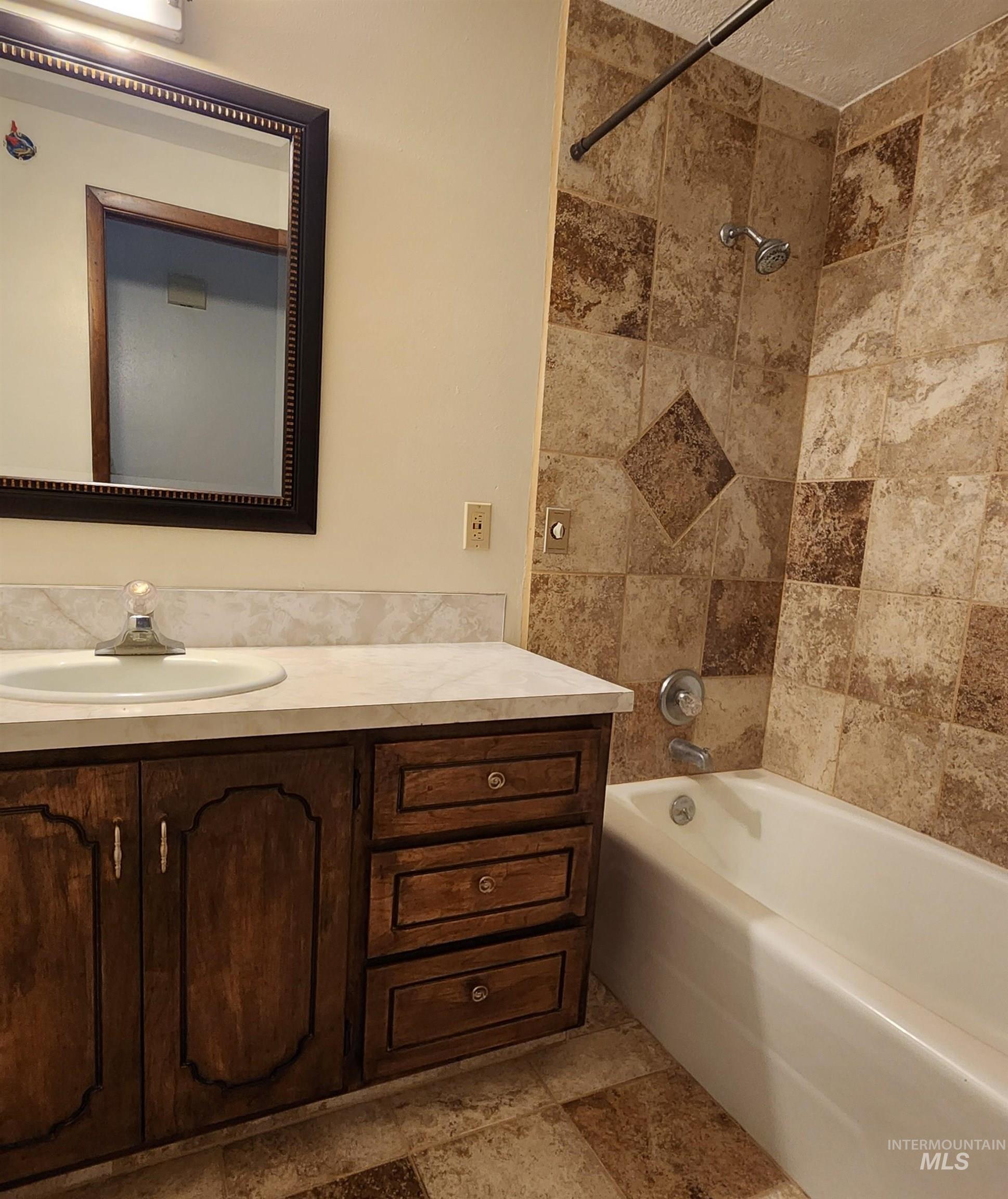 288 S 123 W Property Photo 28