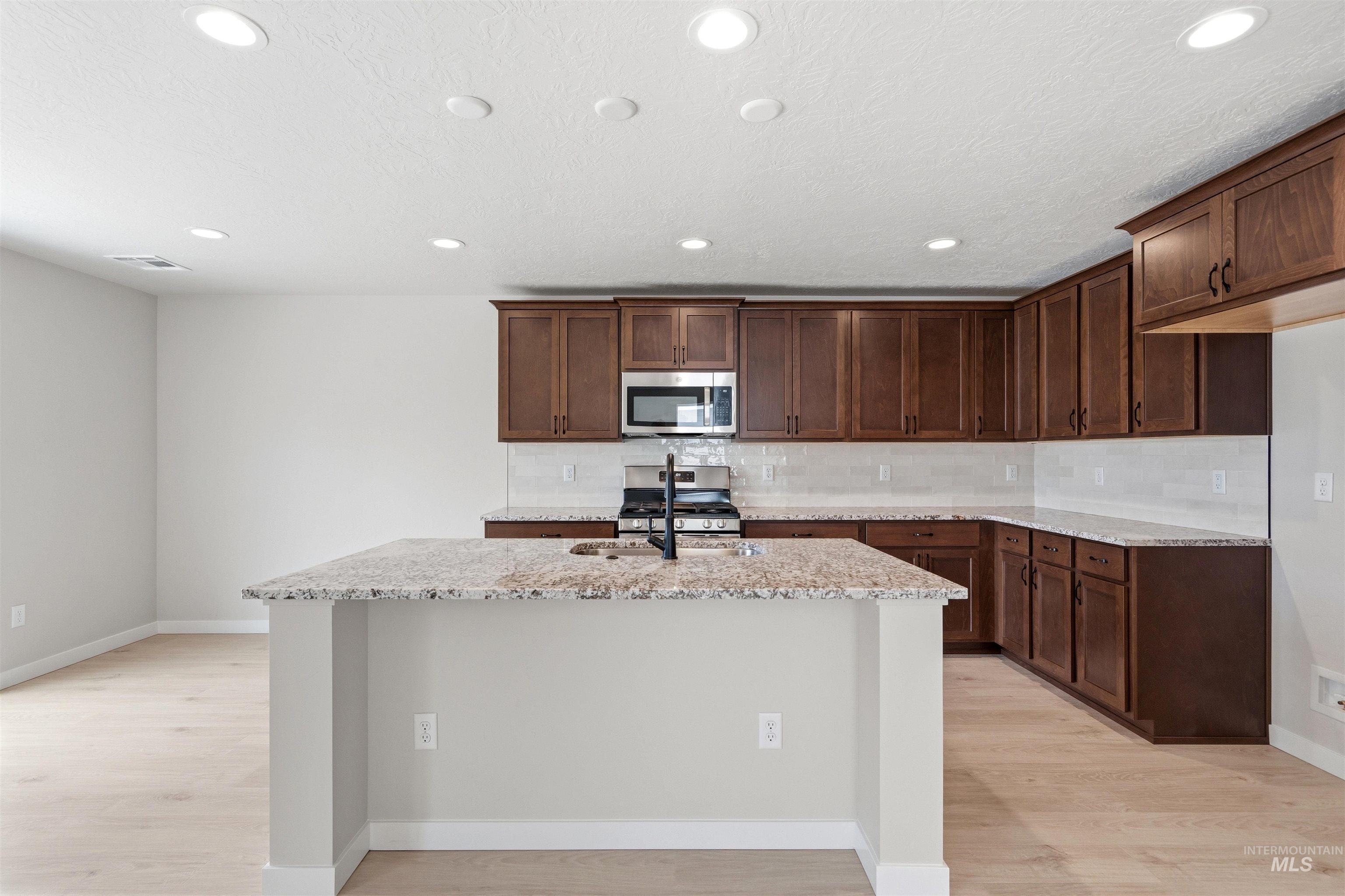 3434 W Caddisfly St Property Photo 6