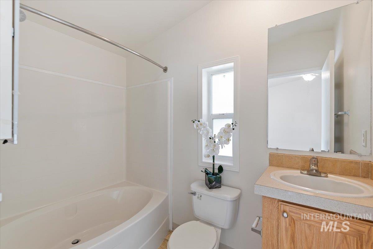 700 E Fairview Property Photo 19