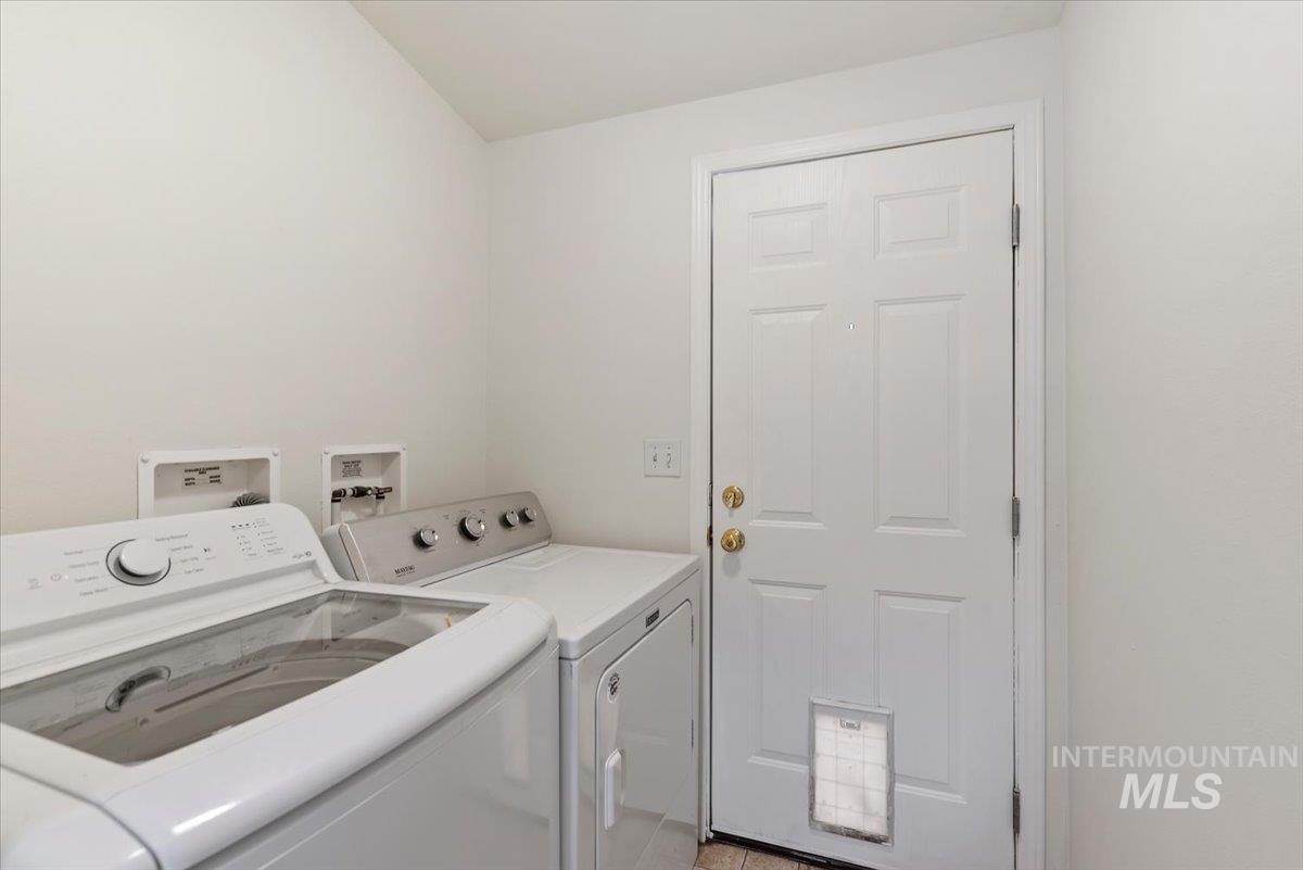 700 E Fairview Property Photo 25