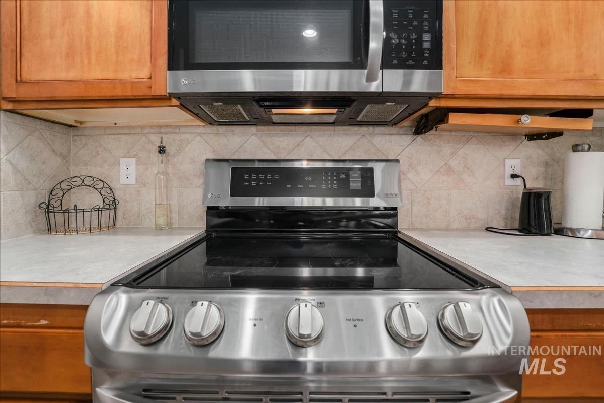 2882 S Groom Way Property Photo 31