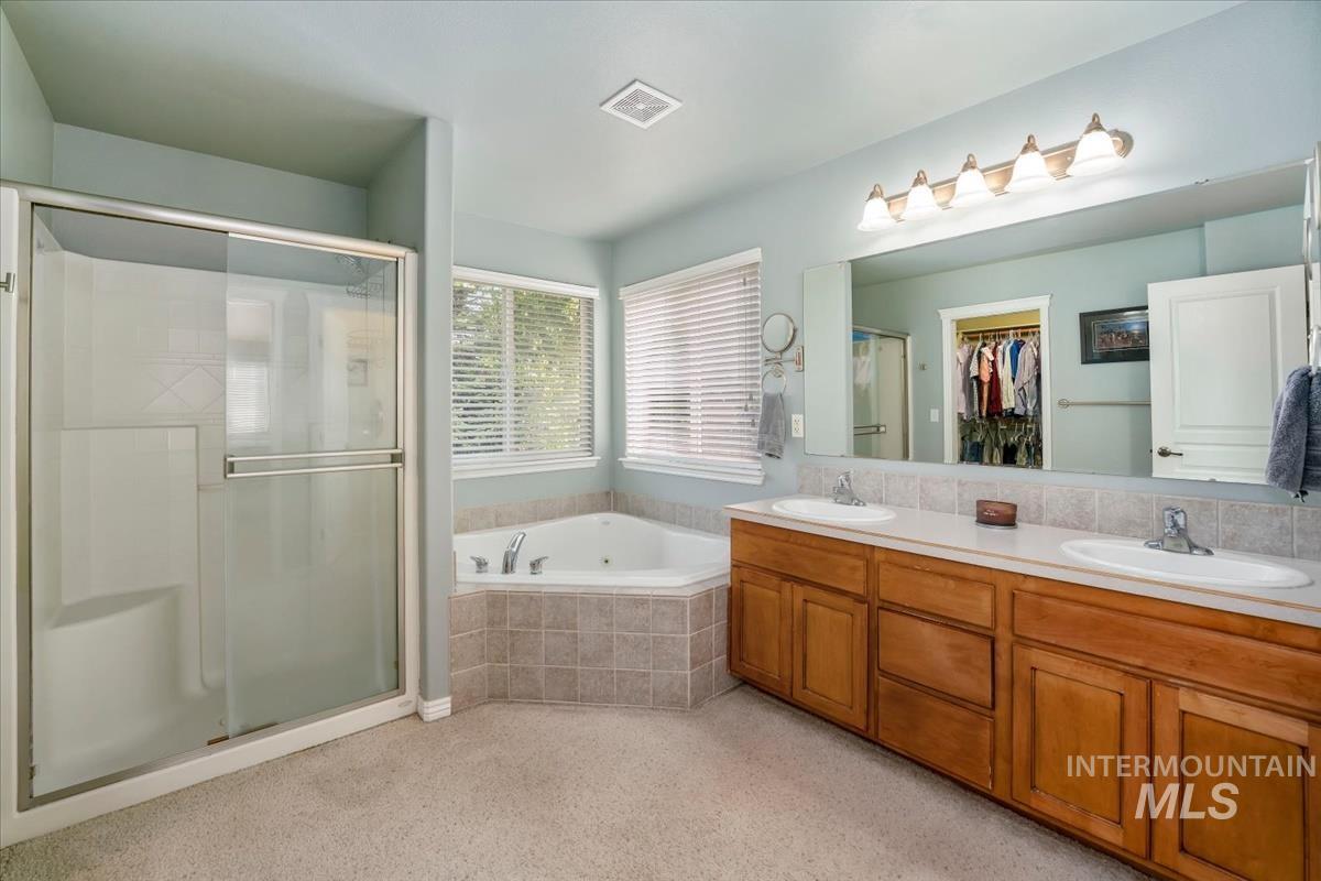 2882 S Groom Way Property Photo 41