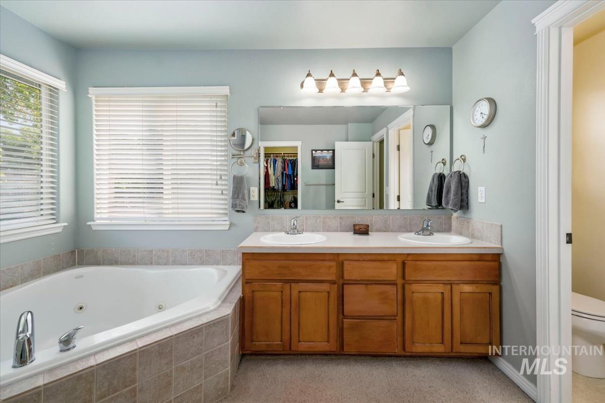 2882 S Groom Way Property Photo 42