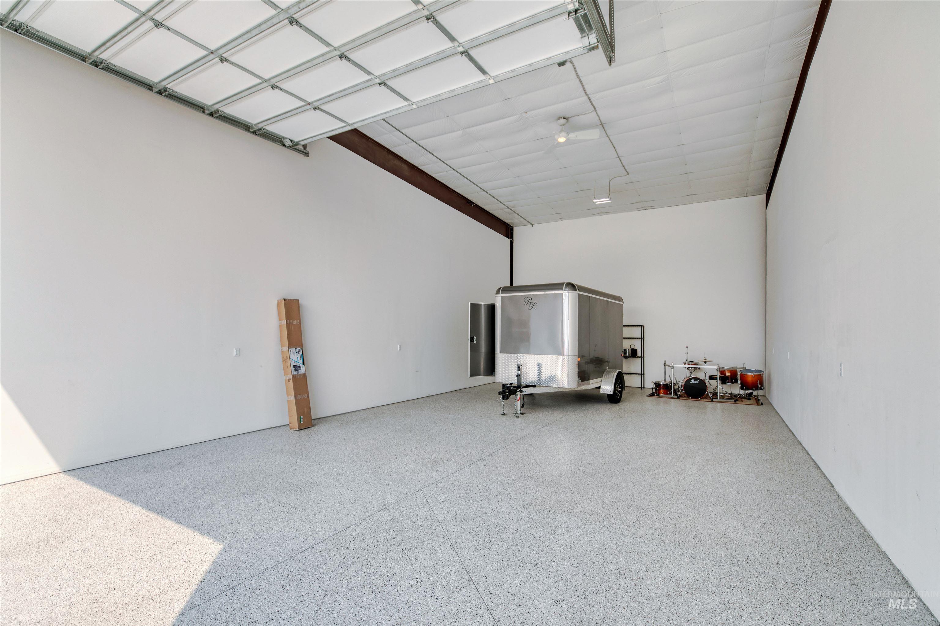 2007 S Saturn Way Property Photo 3