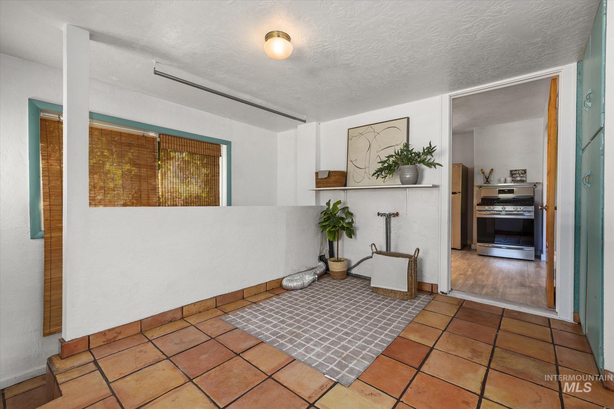 5712 W Castle Drive Property Photo 25