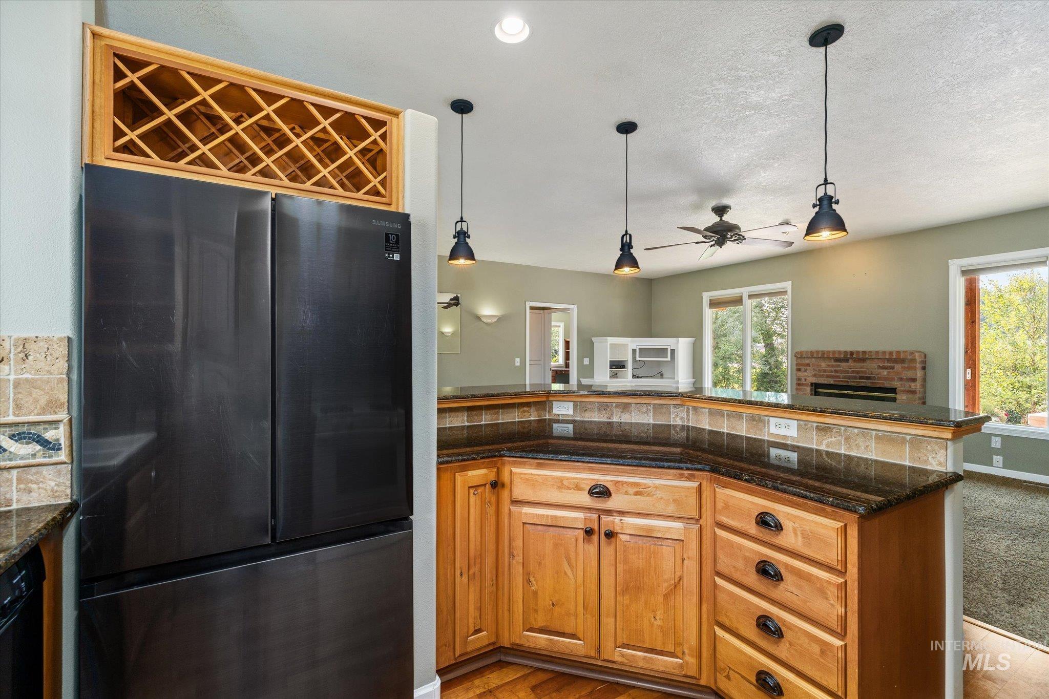5810 W Castle Drive Property Photo 12