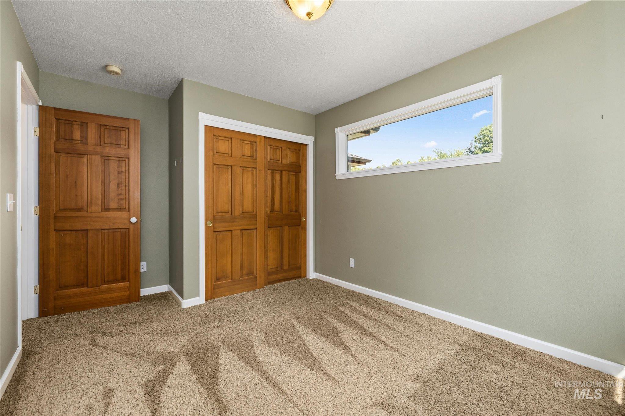 5810 W Castle Drive Property Photo 18