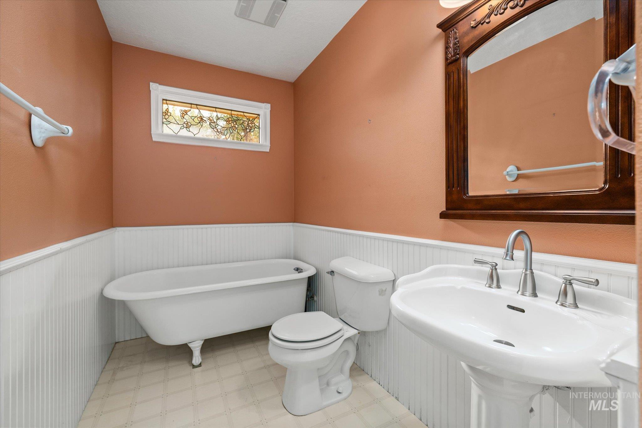 5810 W Castle Drive Property Photo 19