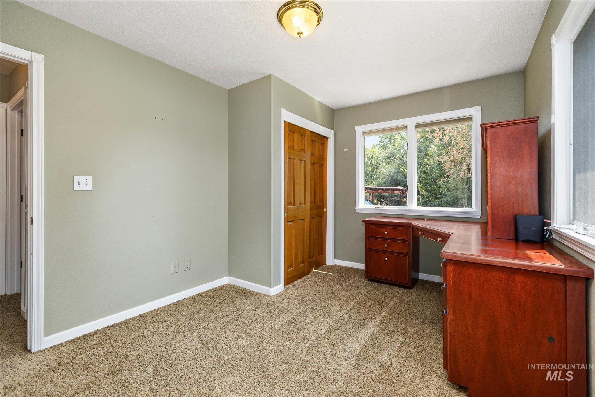 5810 W Castle Drive Property Photo 21