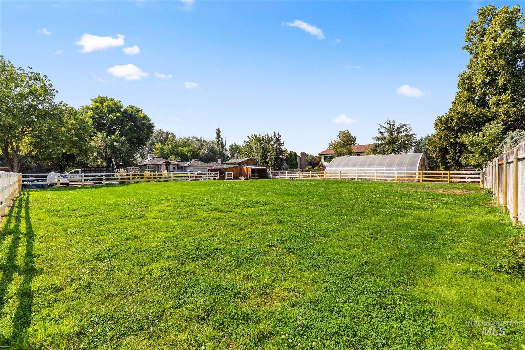 5810 W Castle Drive Property Photo 45
