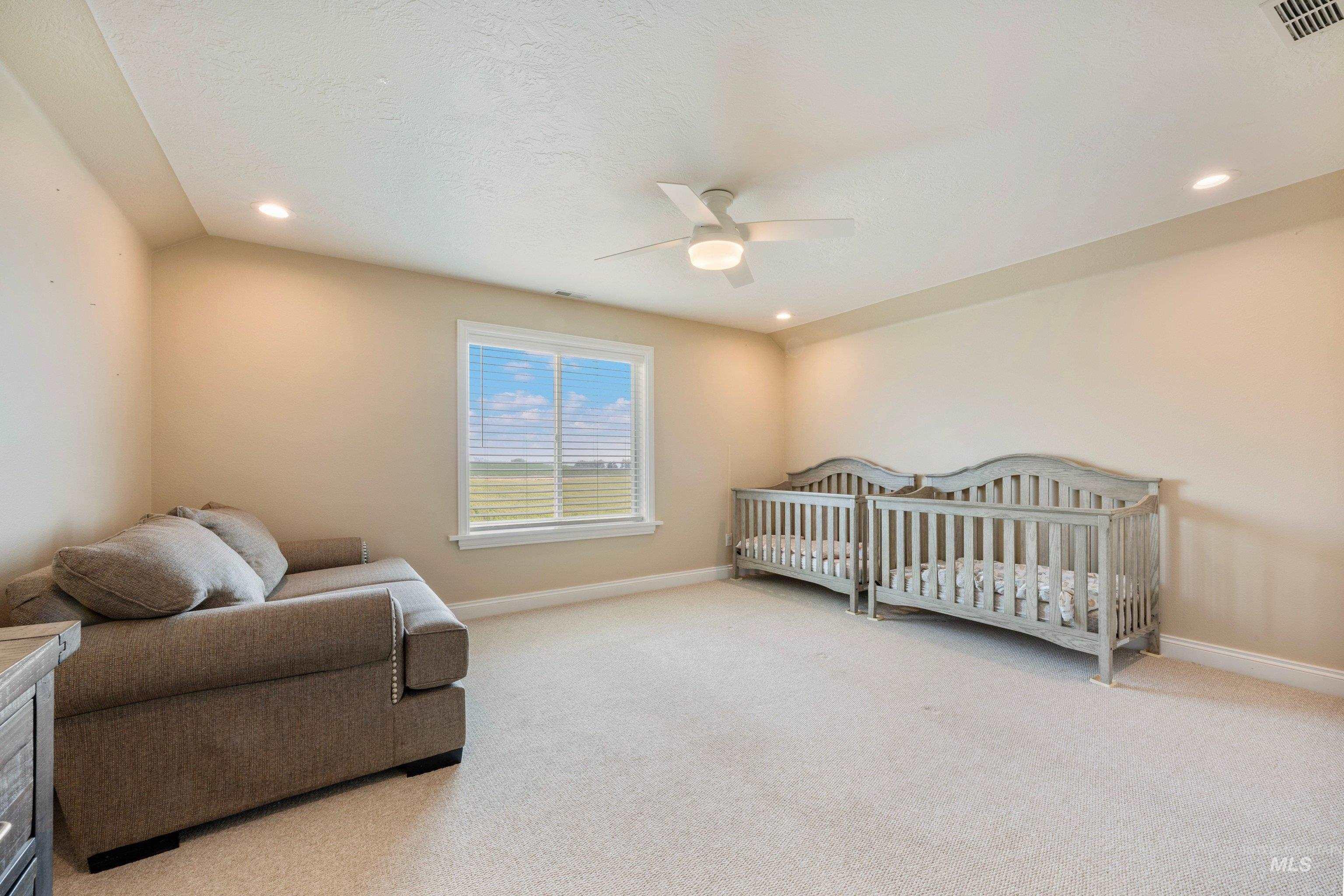 23250 Graphic Ln Property Photo 31