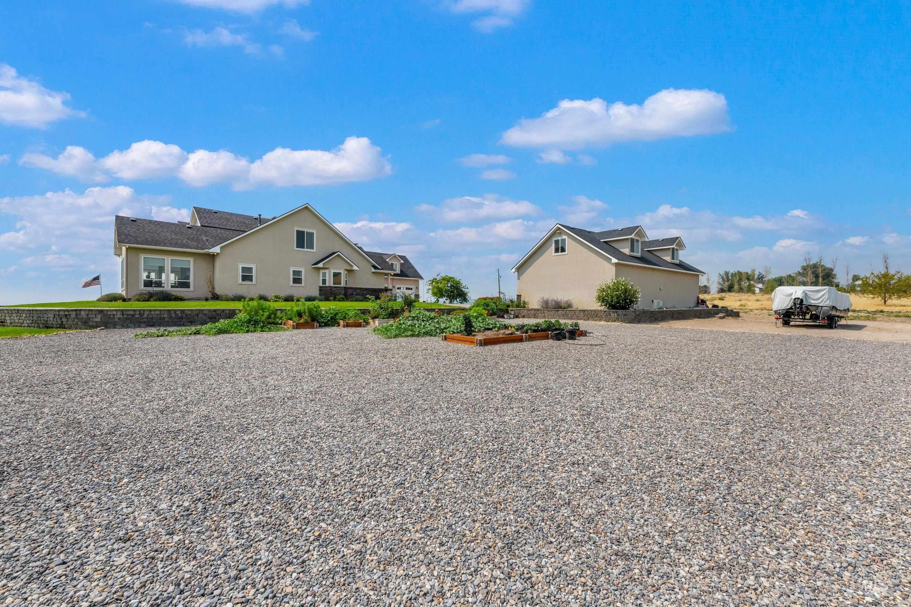 23250 Graphic Ln Property Photo 36