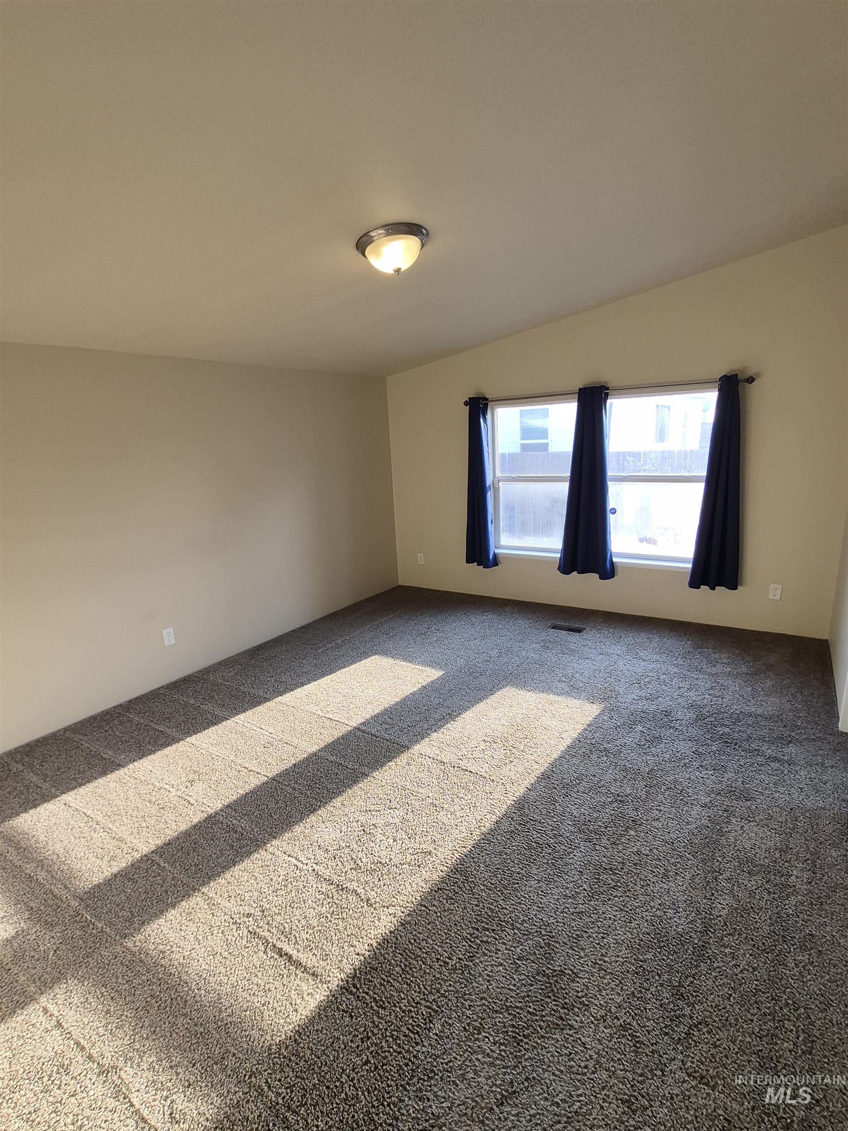 1470 Windmere Dr Property Photo 13