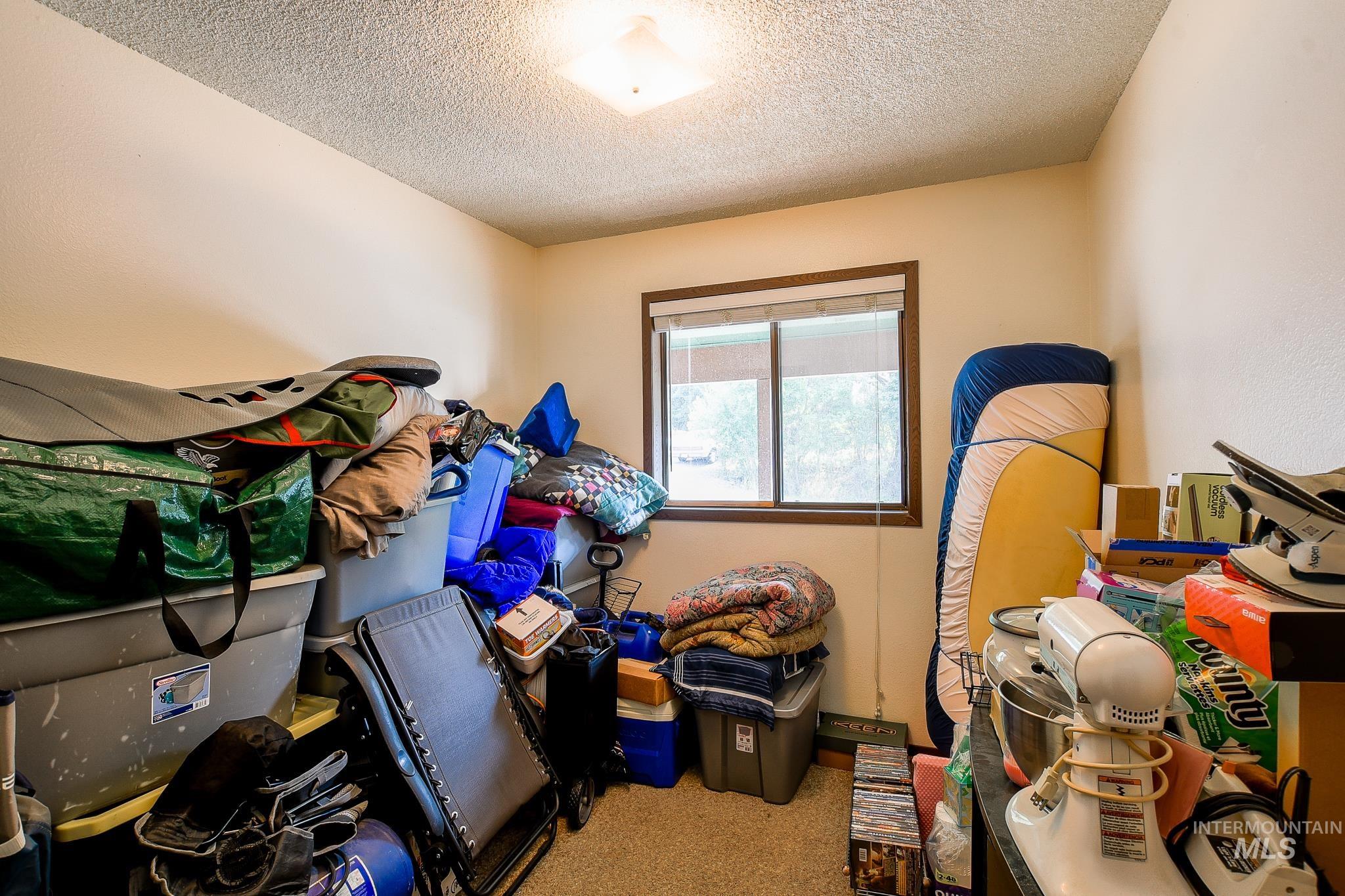 107 6th St Property Photo 46