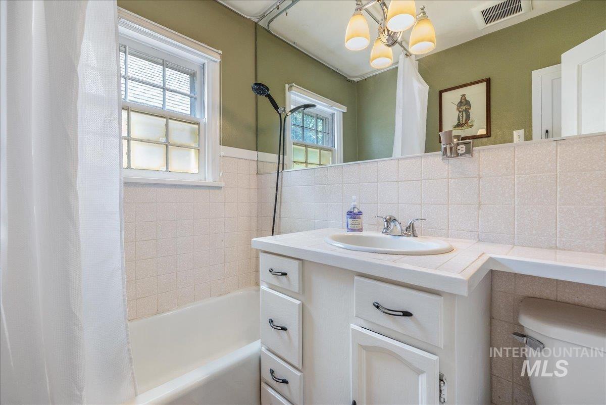 115 N Coston St. Property Photo 13