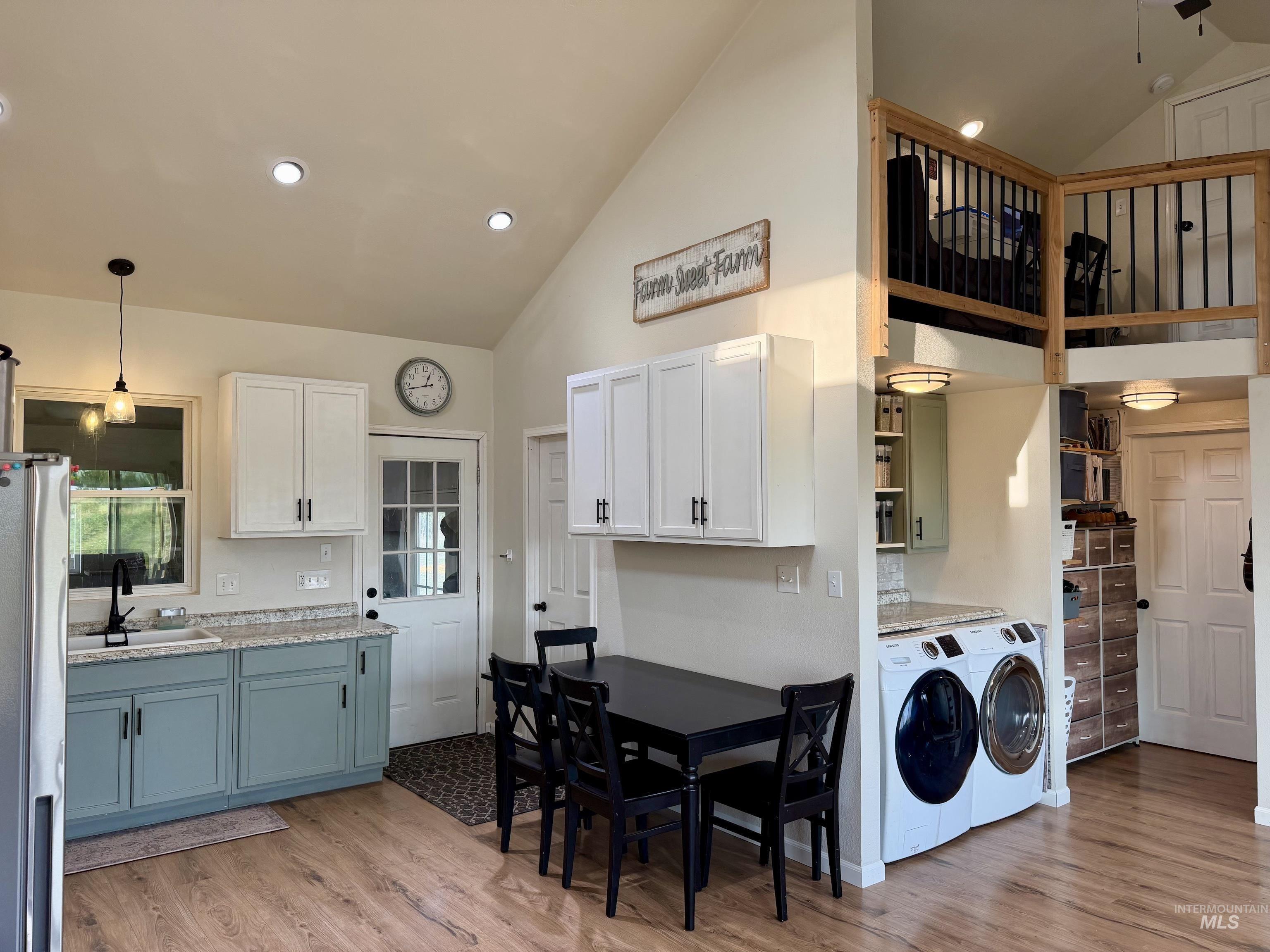 110 Abiding Way Property Photo 4